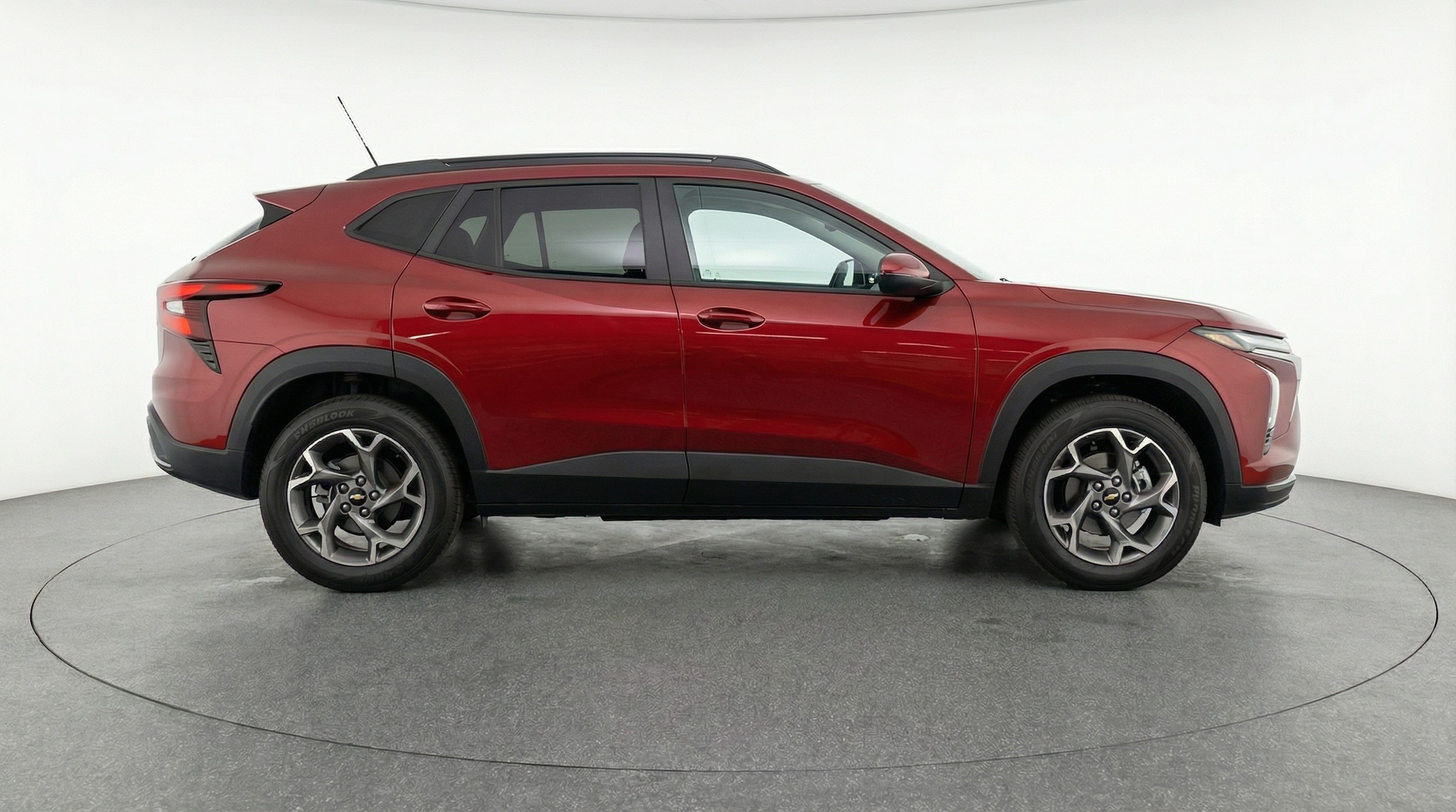 Thumbnail: 2025 Chevrolet Trax - 8