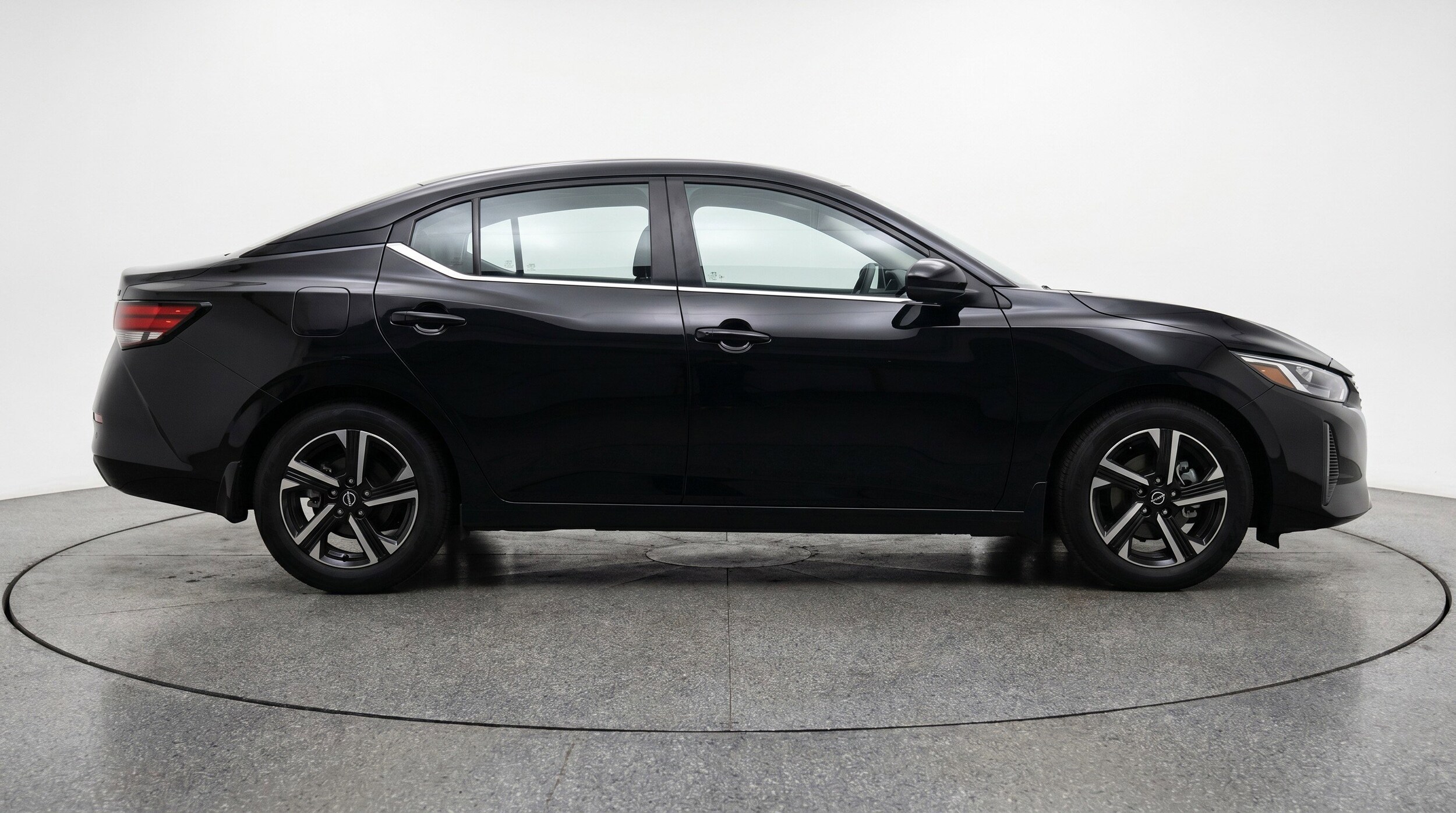 Thumbnail: 2025 Nissan Sentra - 11