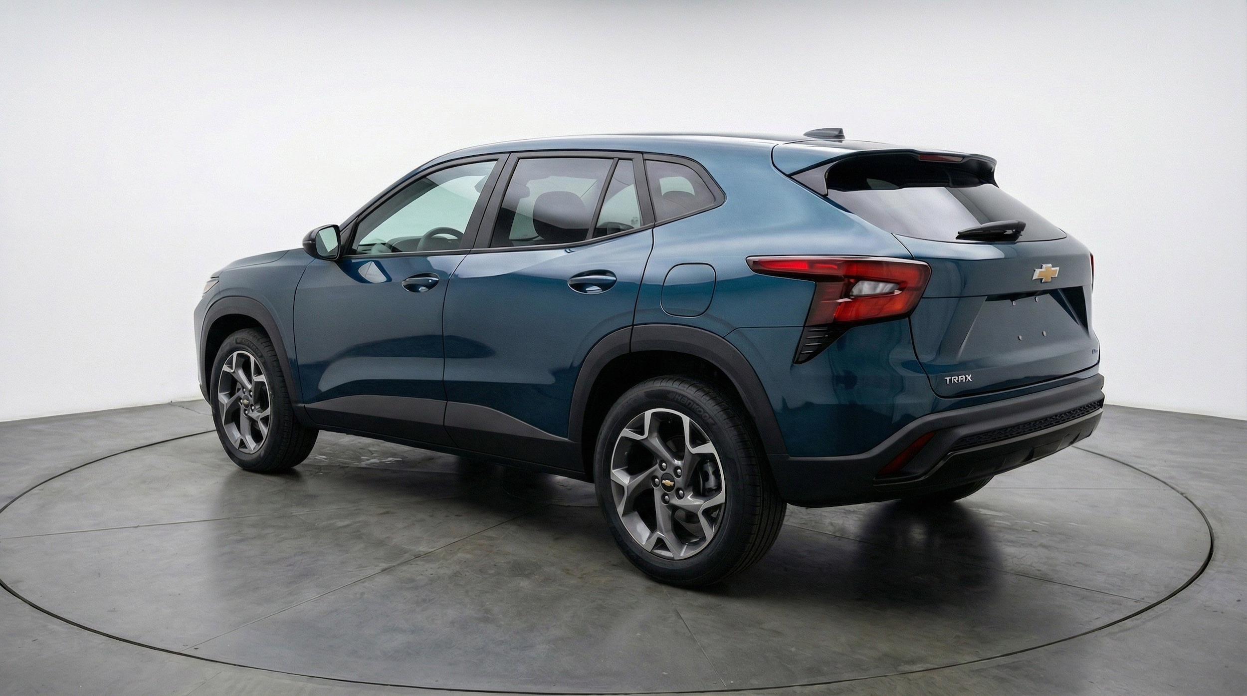 Thumbnail: 2025 Chevrolet Trax - 6