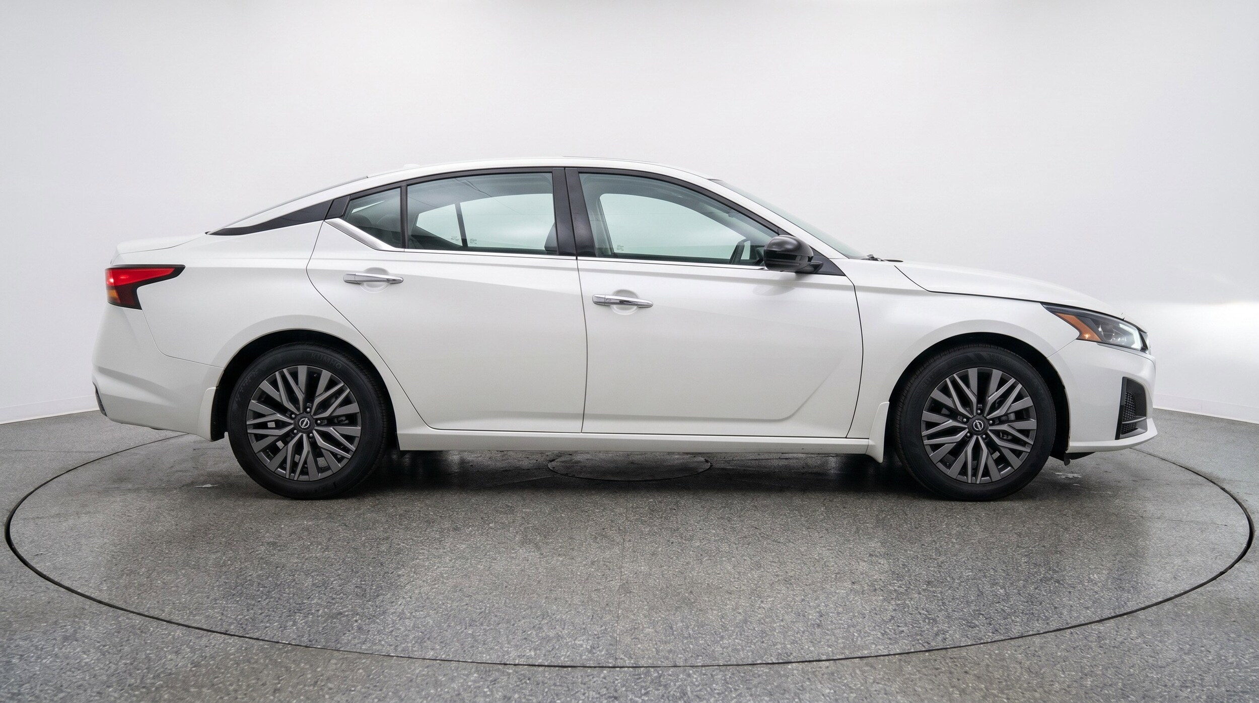 Thumbnail: 2025 Nissan Altima - 11
