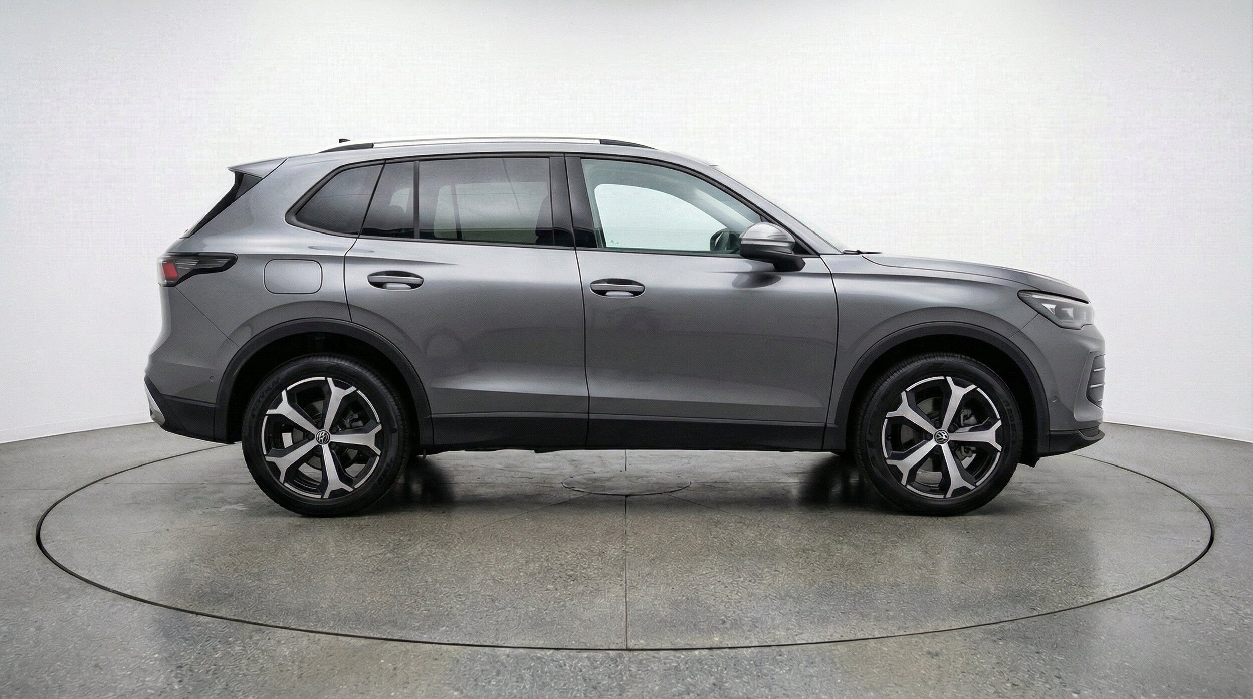 Thumbnail: 2026 Volkswagen Tiguan - 11