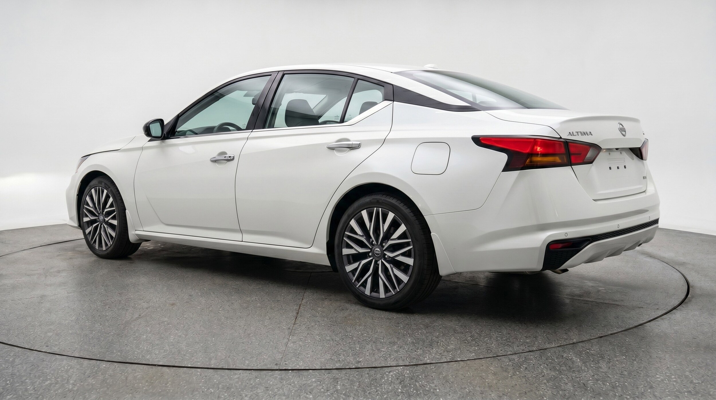 Thumbnail: 2025 Nissan Altima - 6