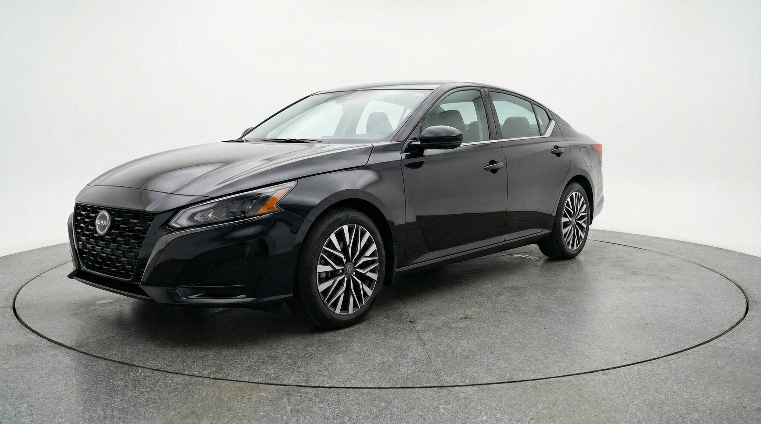 Thumbnail: 2025 Nissan Altima - 3