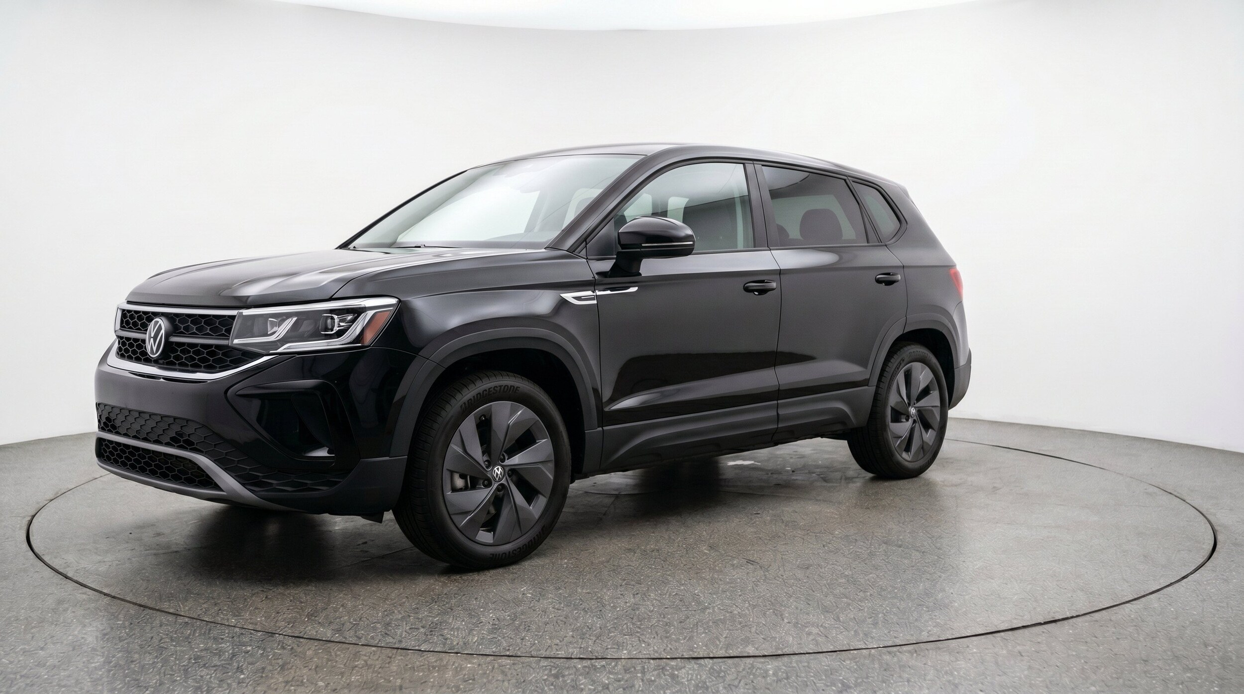 Thumbnail: 2026 Volkswagen Taos - 3