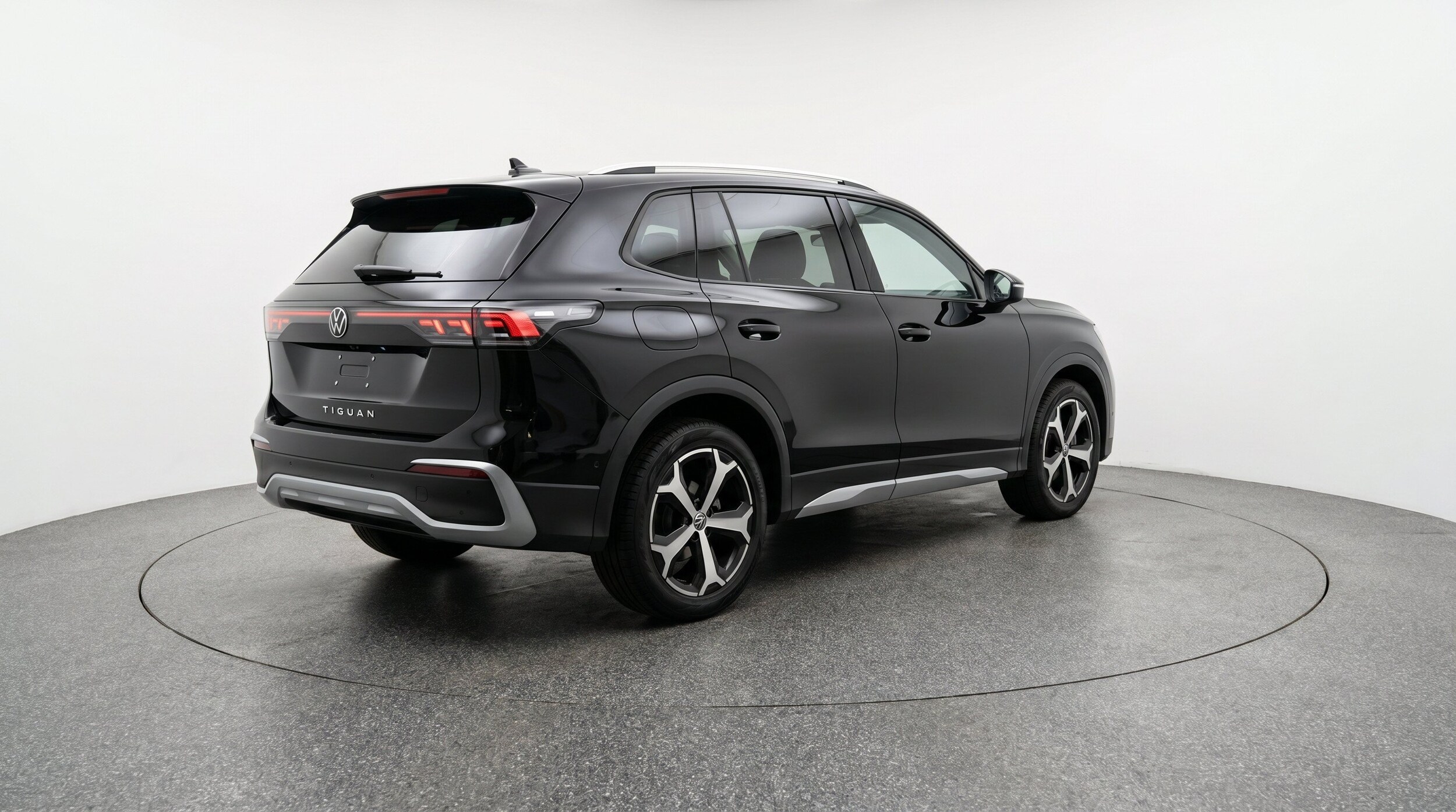 Thumbnail: 2026 Volkswagen Tiguan - 9