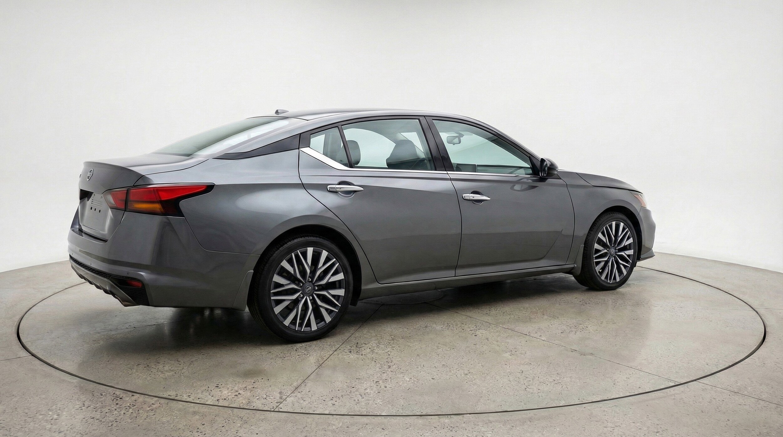 Thumbnail: 2025 Nissan Altima - 9