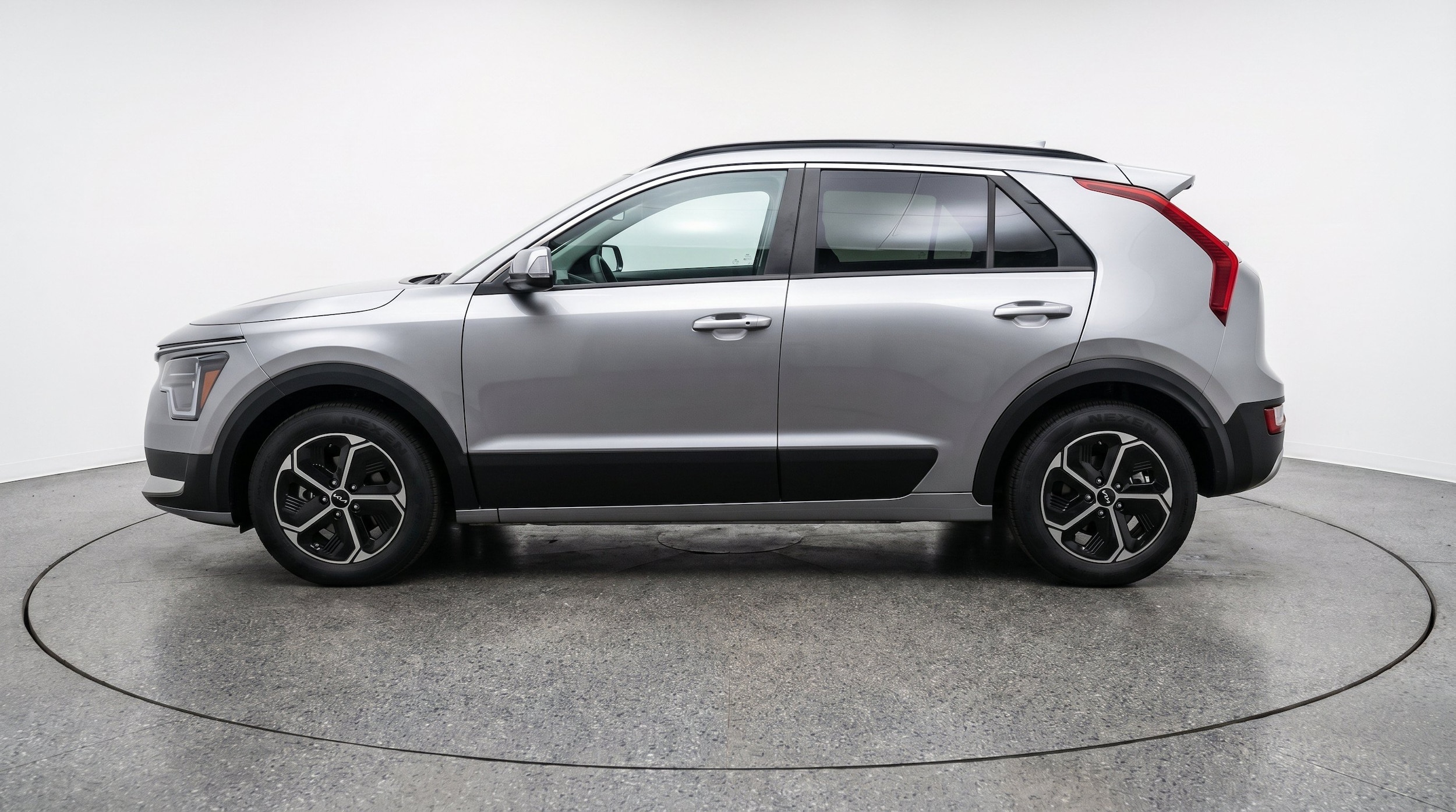 Thumbnail: 2026 Kia Niro - 5