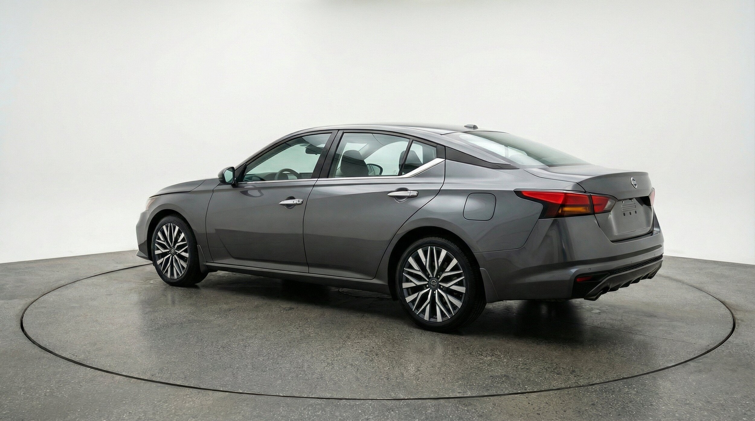 Thumbnail: 2025 Nissan Altima - 6