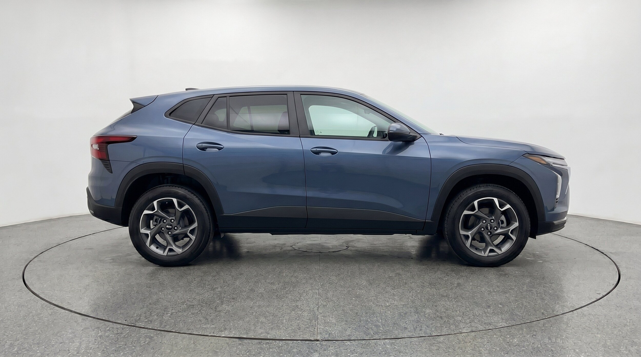 Thumbnail: 2025 Chevrolet Trax - 11