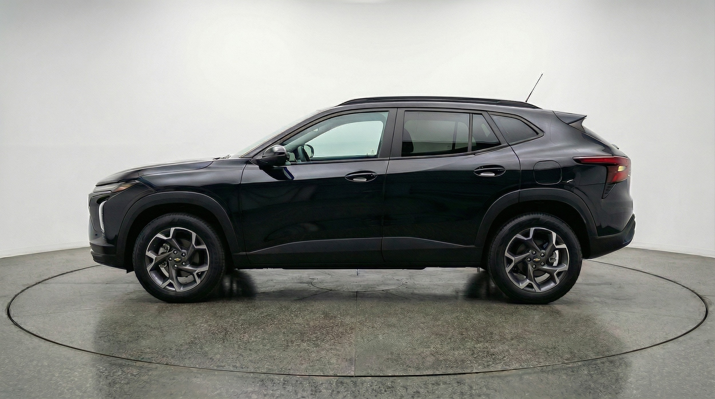 Thumbnail: 2025 Chevrolet Trax - 4