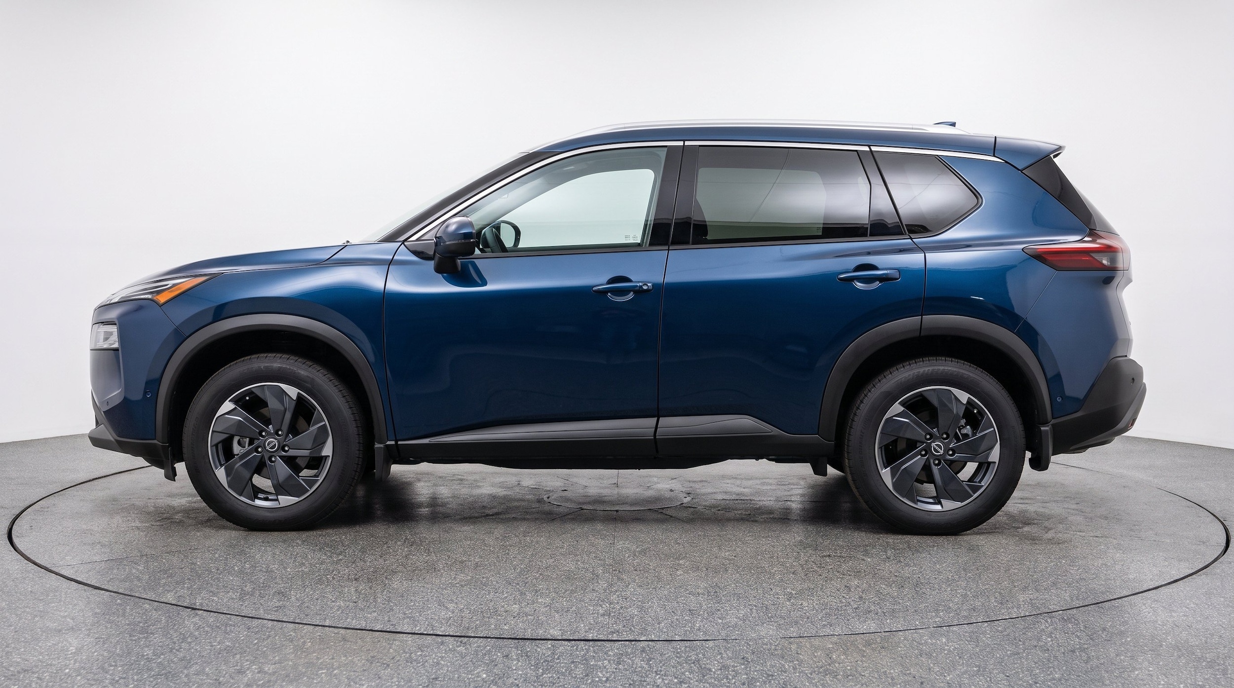 Thumbnail: 2025 Nissan Rogue - 5