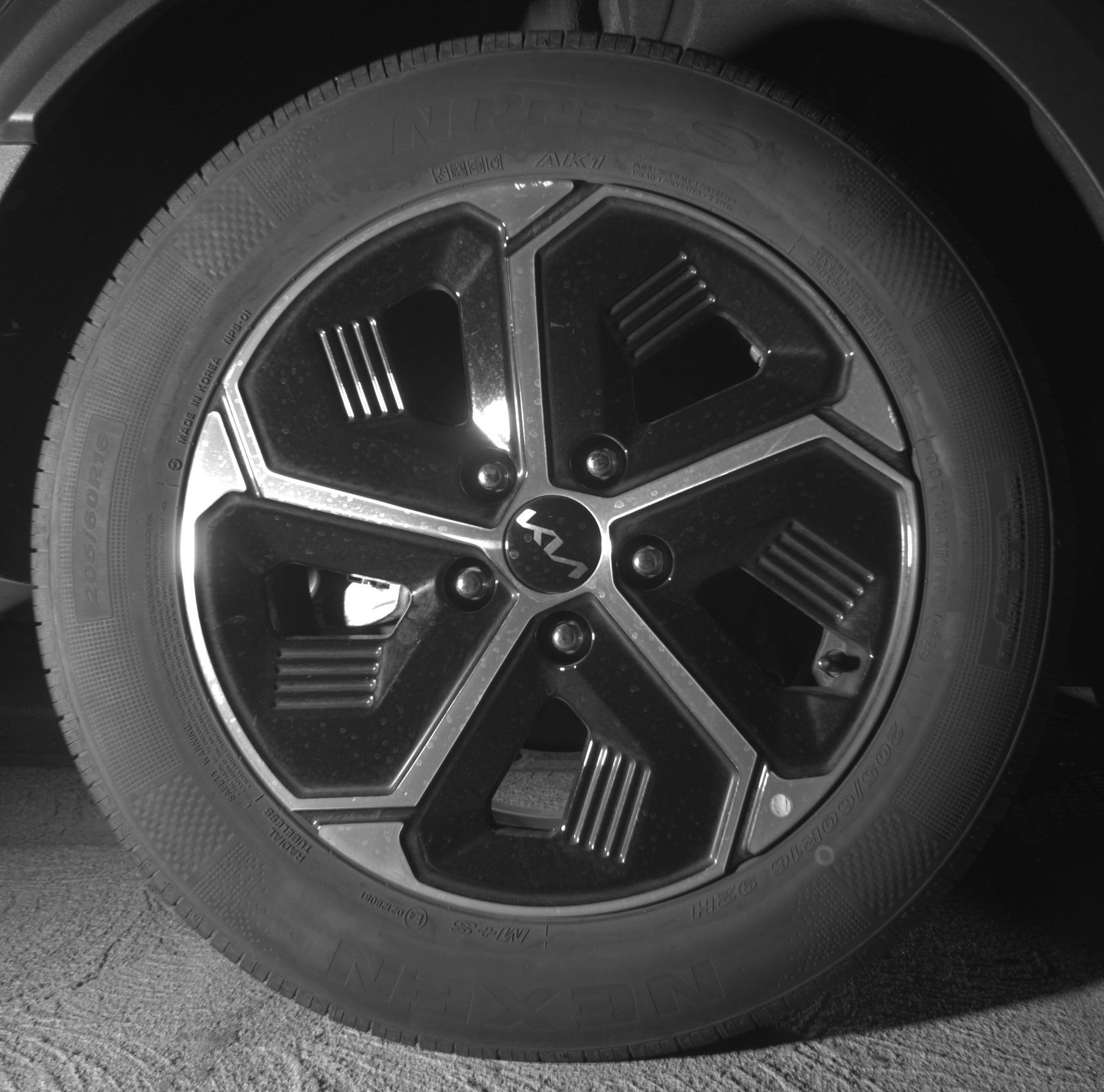 Thumbnail: 2026 Kia Niro - 13