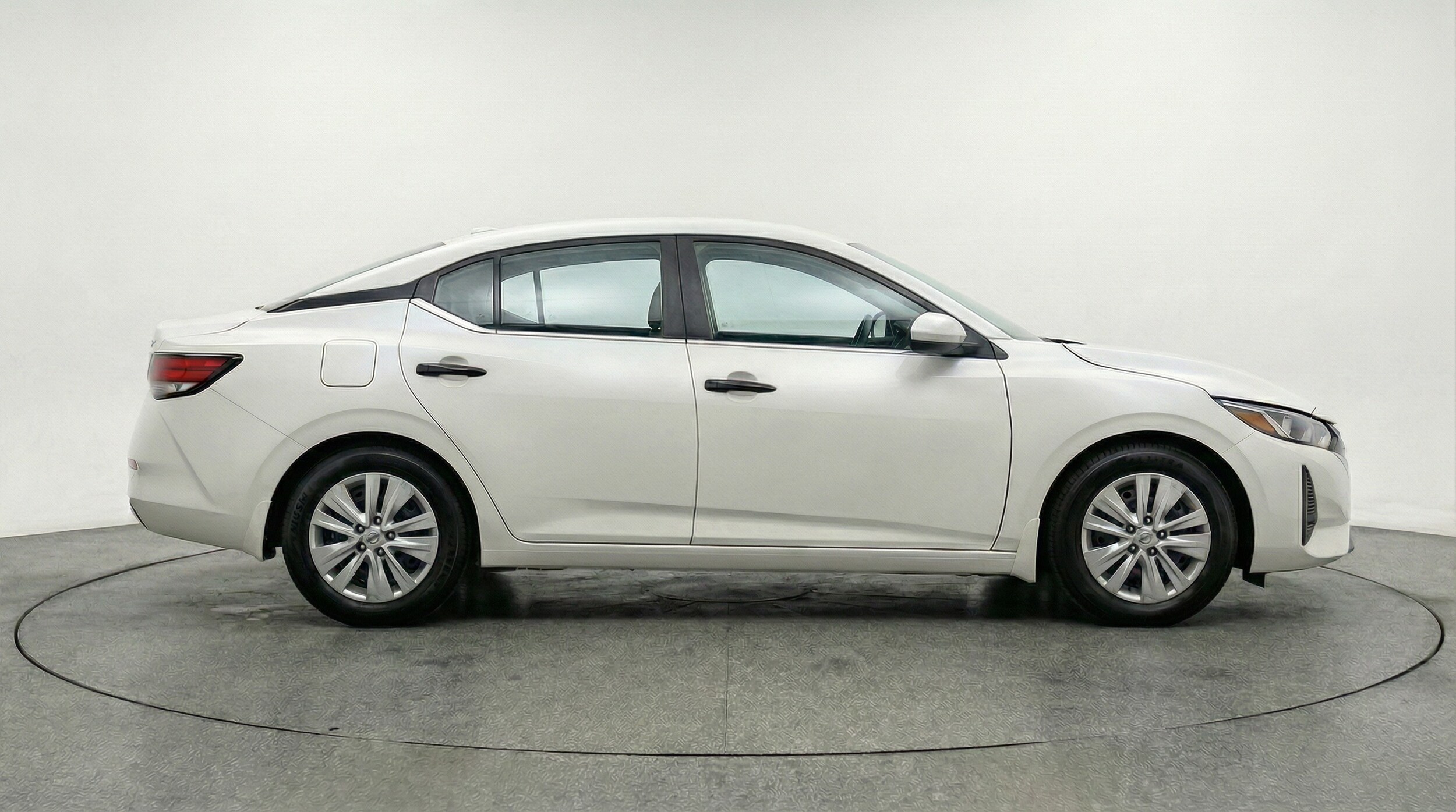 Thumbnail: 2025 Nissan Sentra - 8