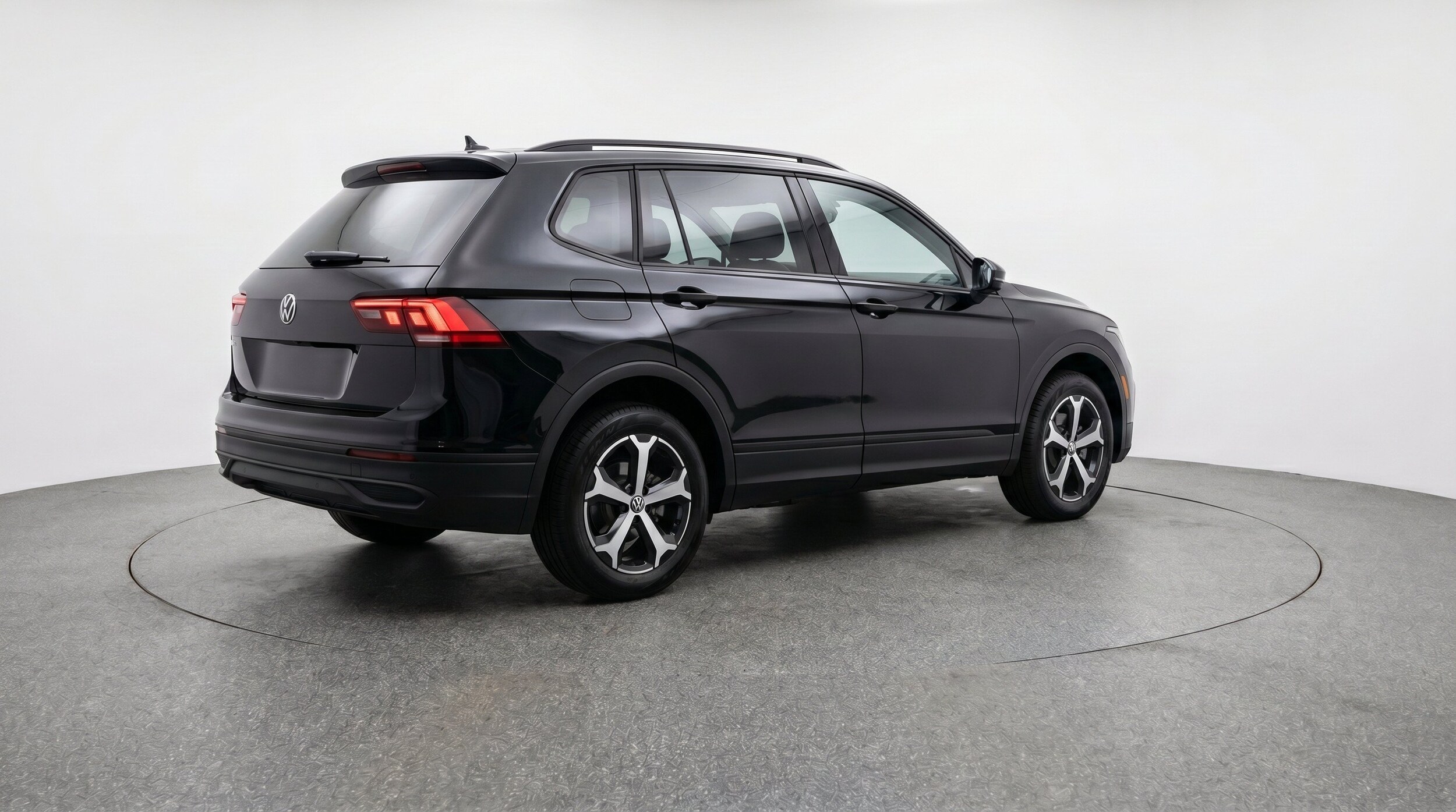 Thumbnail: 2026 Volkswagen Tiguan - 9