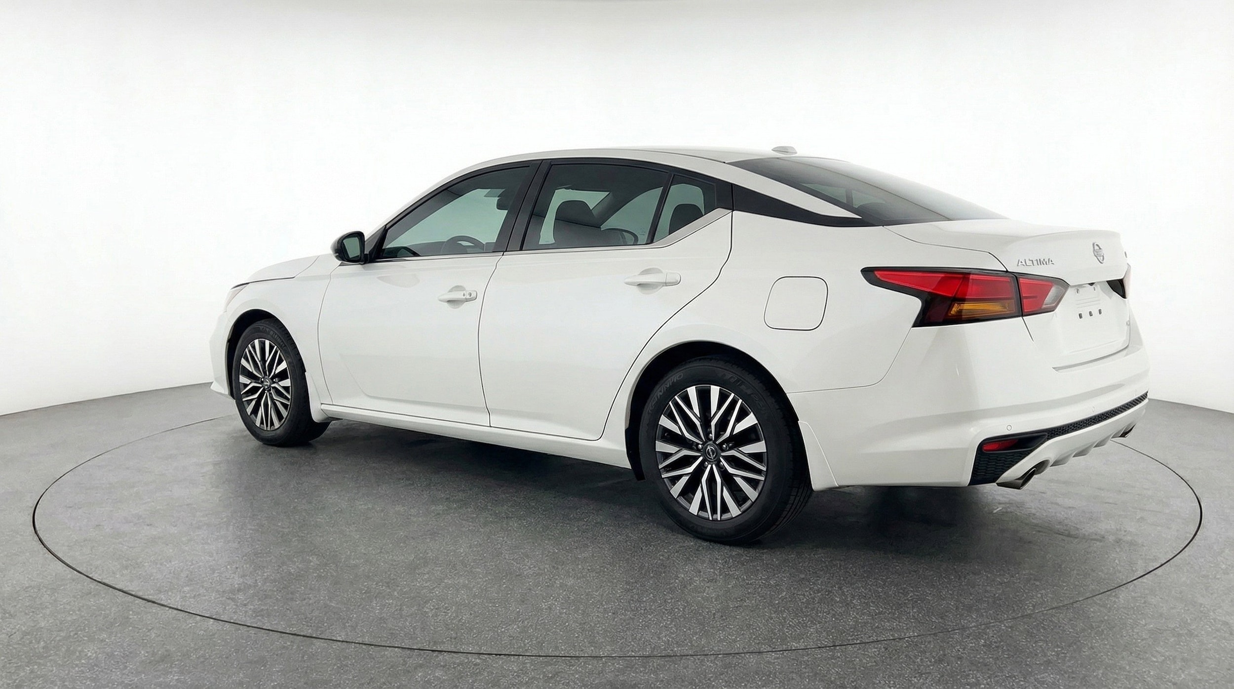 Thumbnail: 2025 Nissan Altima - 6