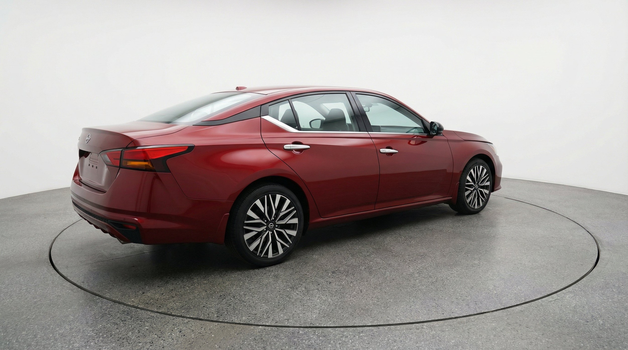 Thumbnail: 2025 Nissan Altima - 9