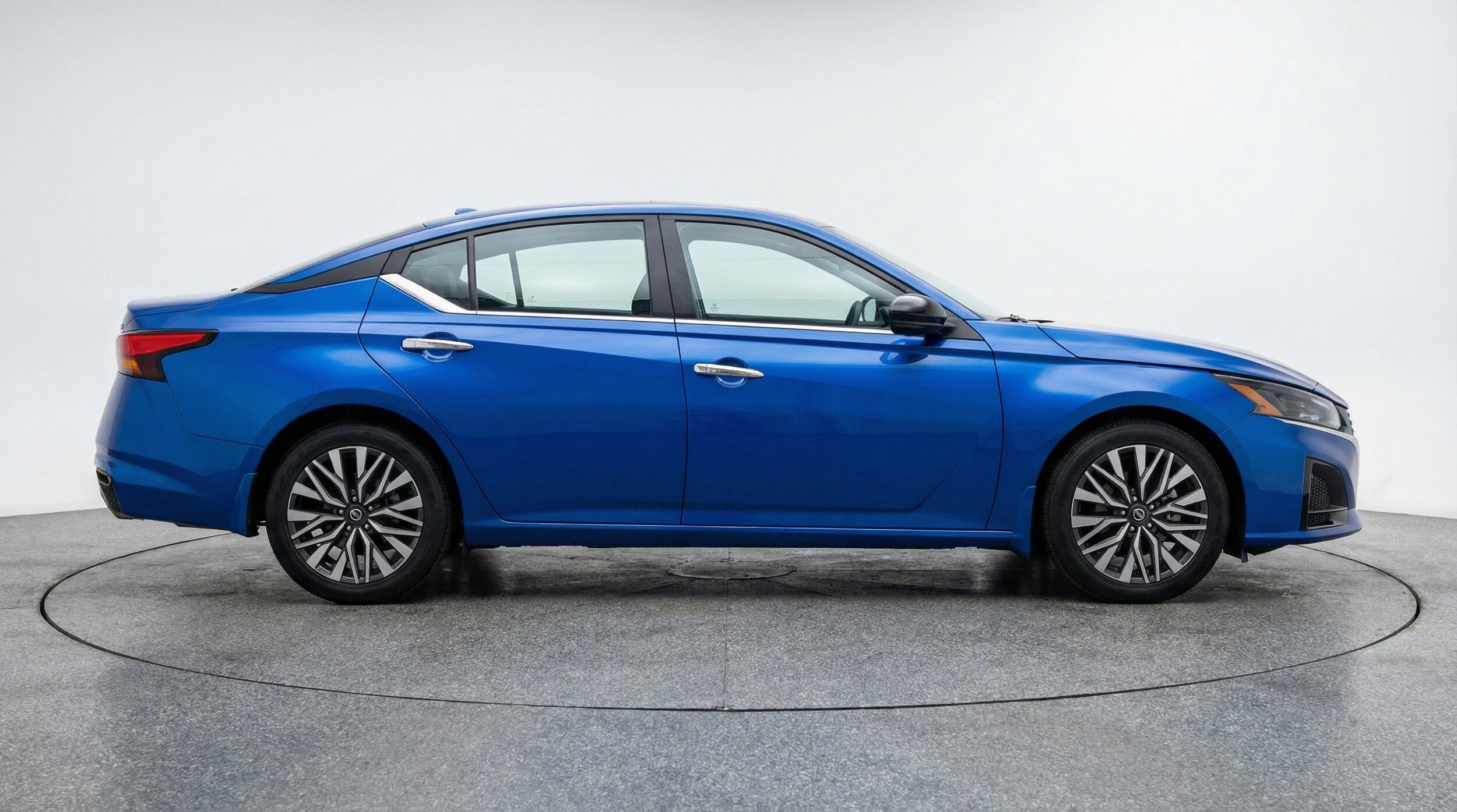 Thumbnail: 2025 Nissan Altima - 11