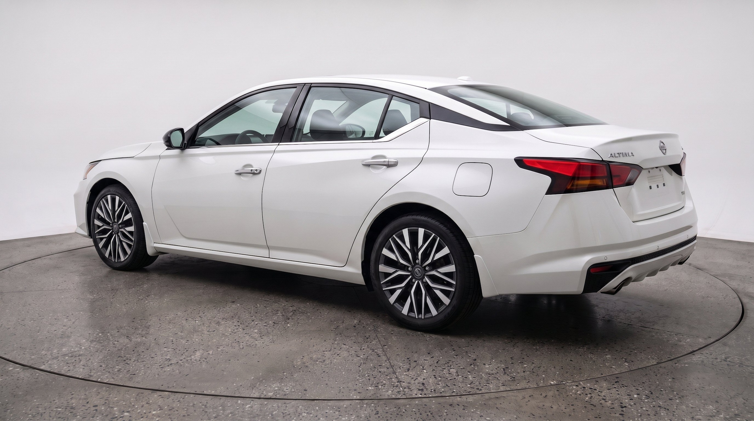 Thumbnail: 2025 Nissan Altima - 6