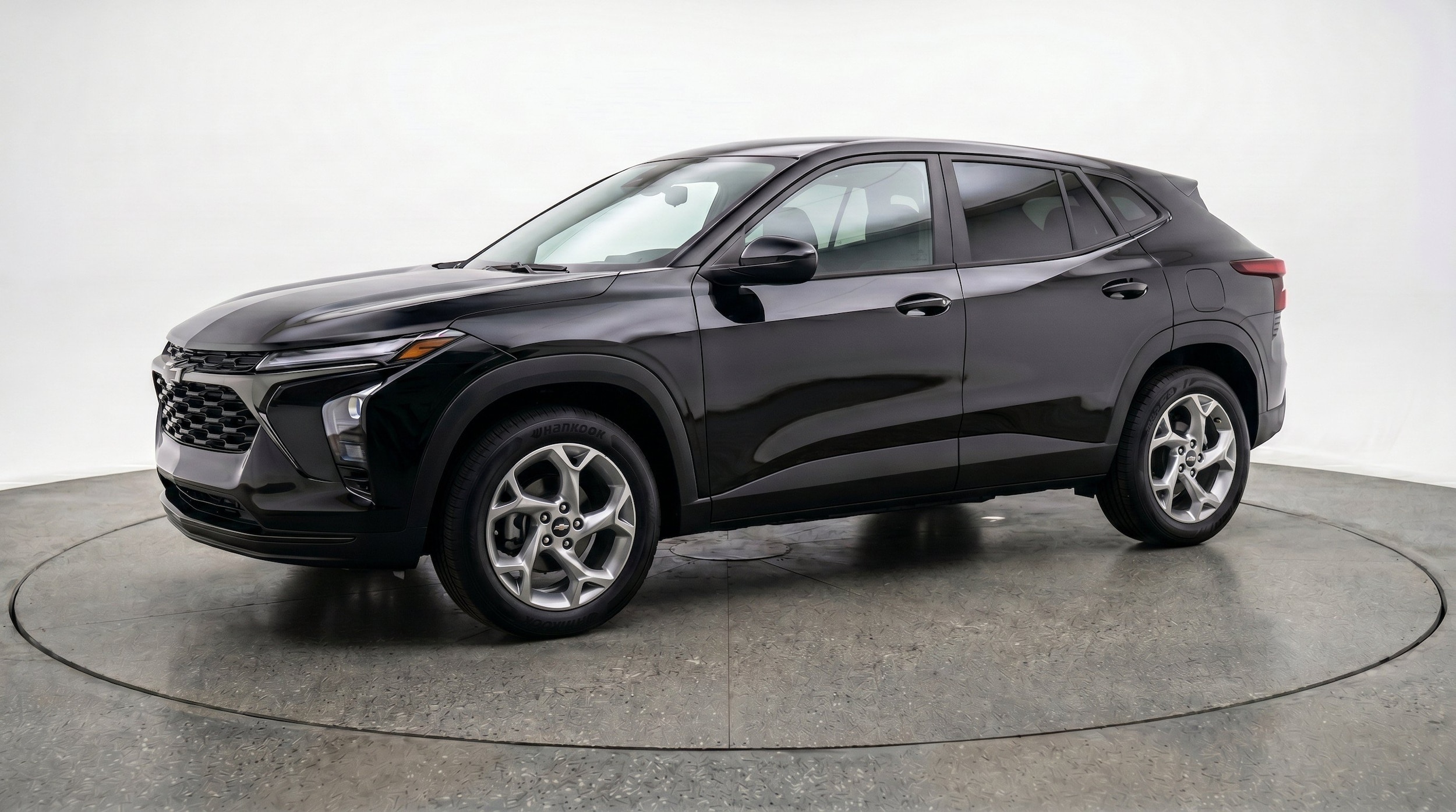 Thumbnail: 2025 Chevrolet Trax - 3