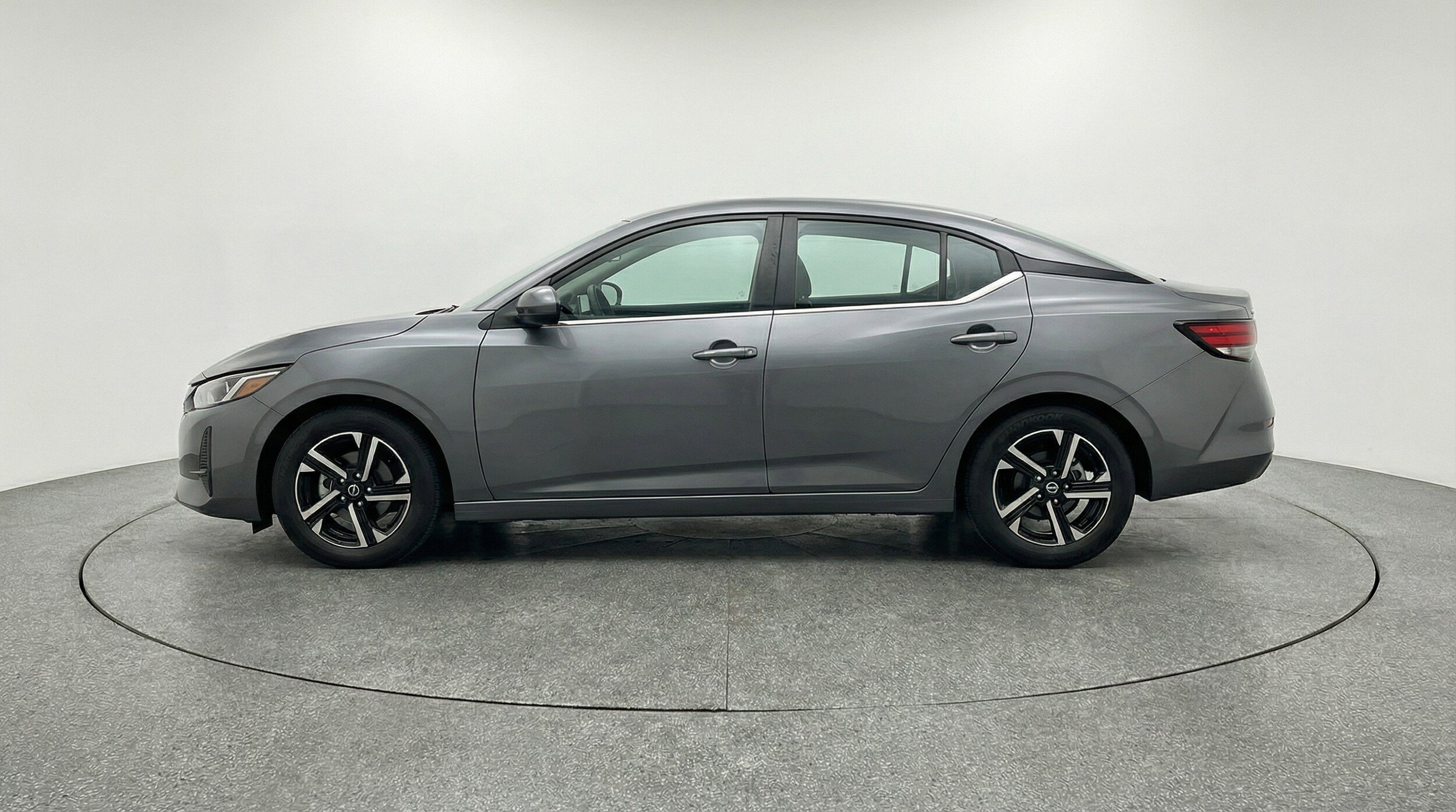 Thumbnail: 2025 Nissan Sentra - 5