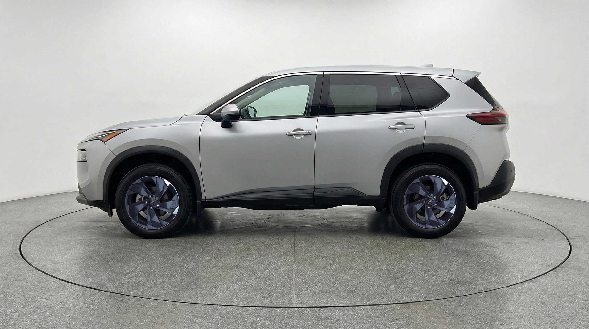 Thumbnail: 2025 Nissan Rogue - 4