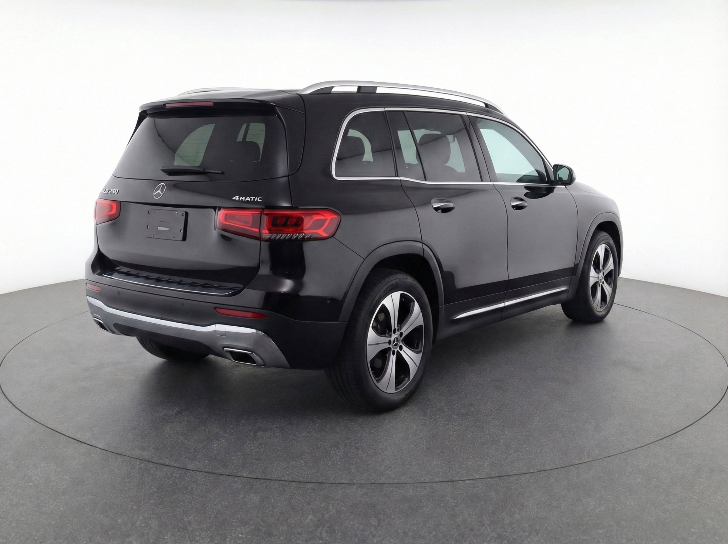 Thumbnail: 2025 Mercedes-Benz GLB - 9