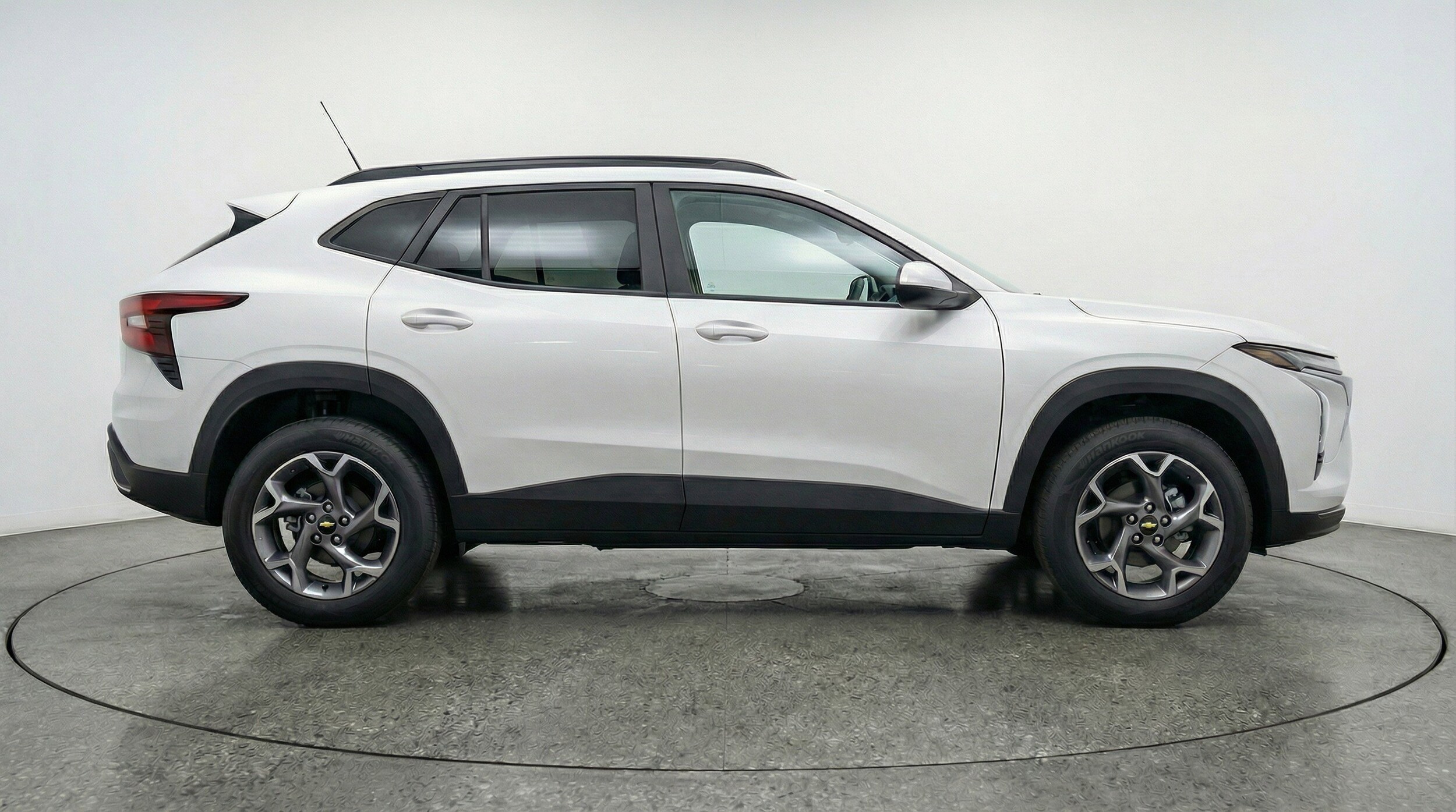Thumbnail: 2025 Chevrolet Trax - 11