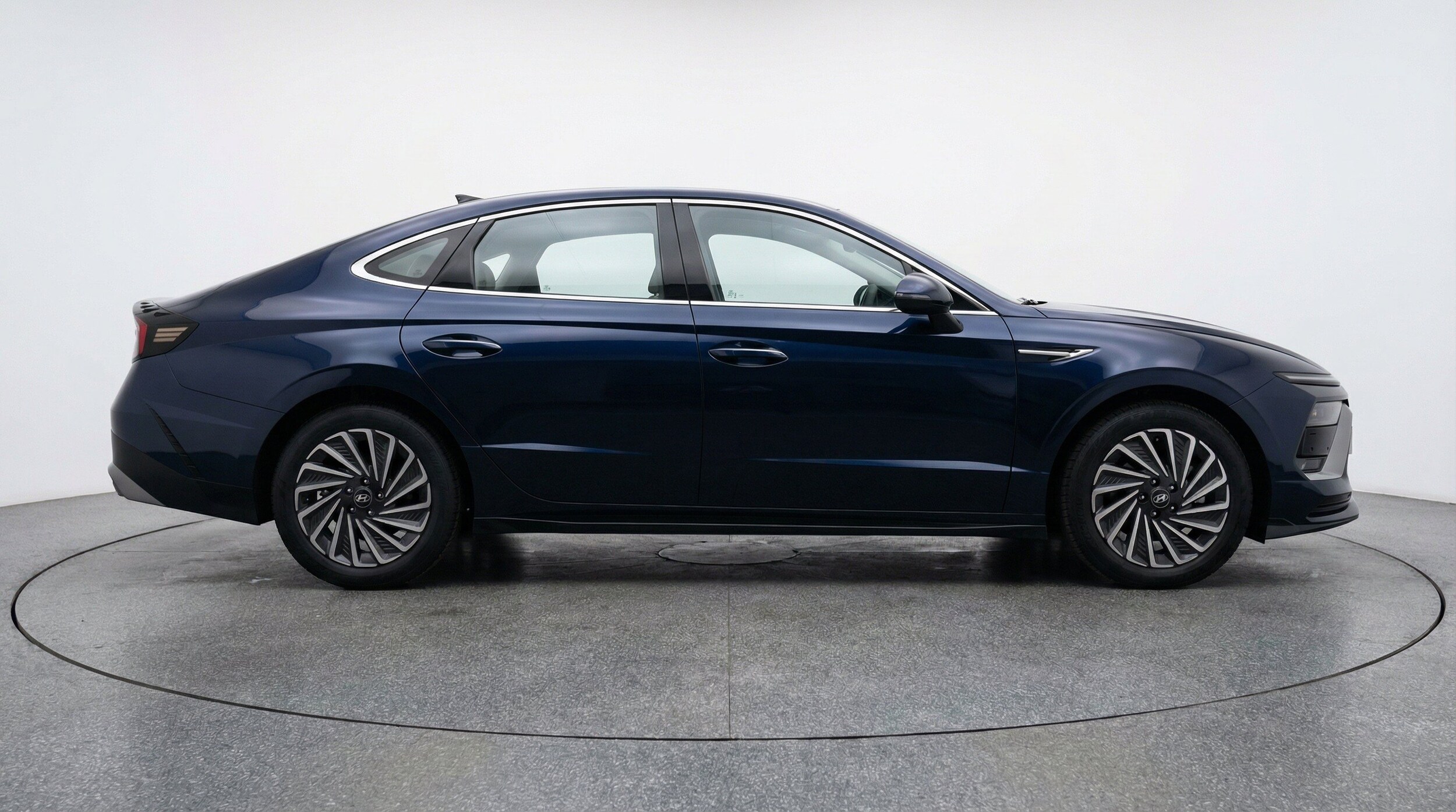 Thumbnail: 2025 Hyundai Sonata - 11