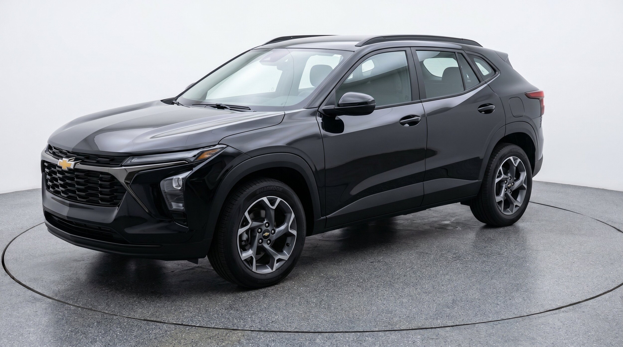 Thumbnail: 2025 Chevrolet Trax - 3
