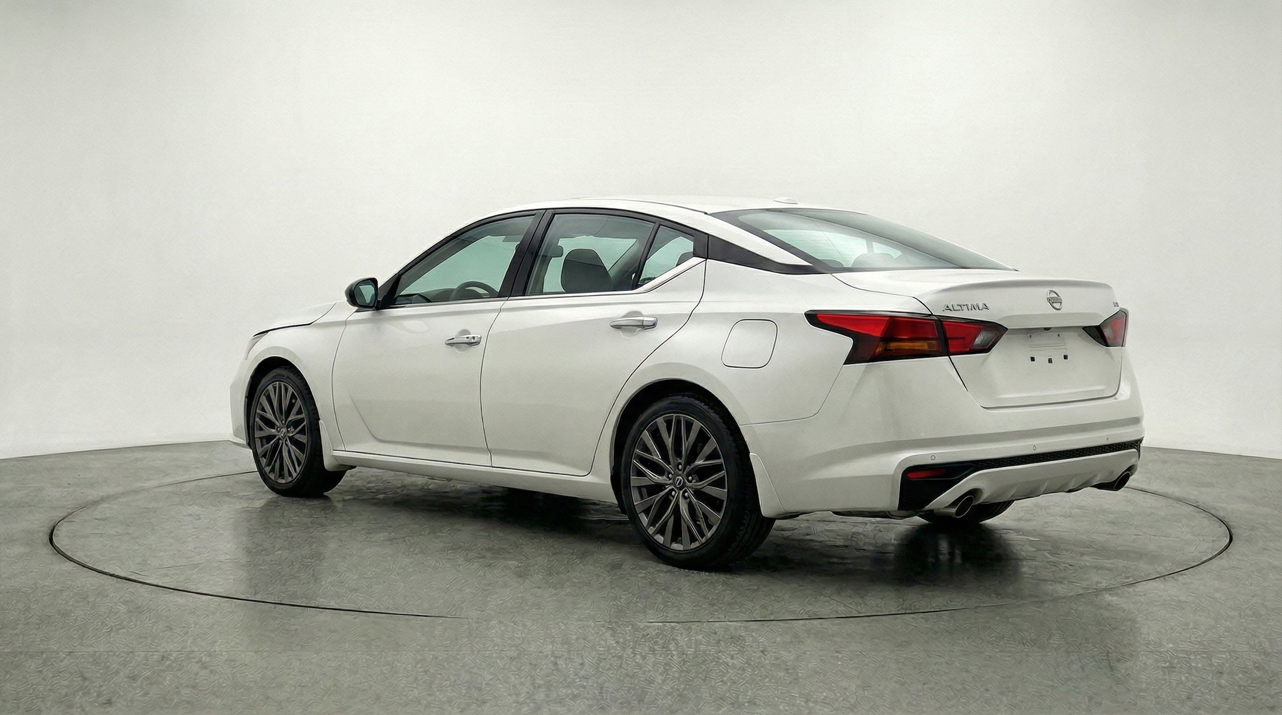 Thumbnail: 2025 Nissan Altima - 6