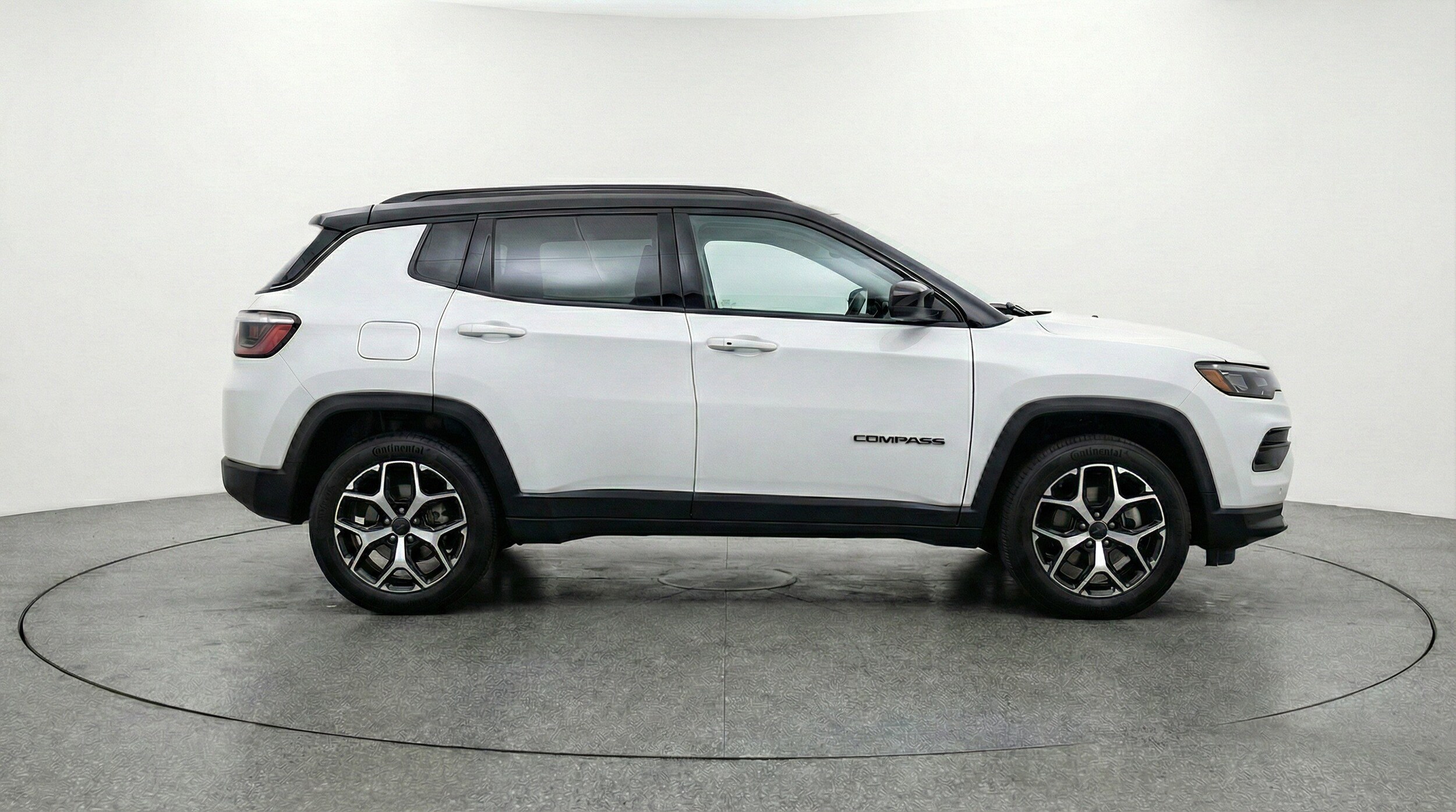Thumbnail: 2025 Jeep Compass - 11