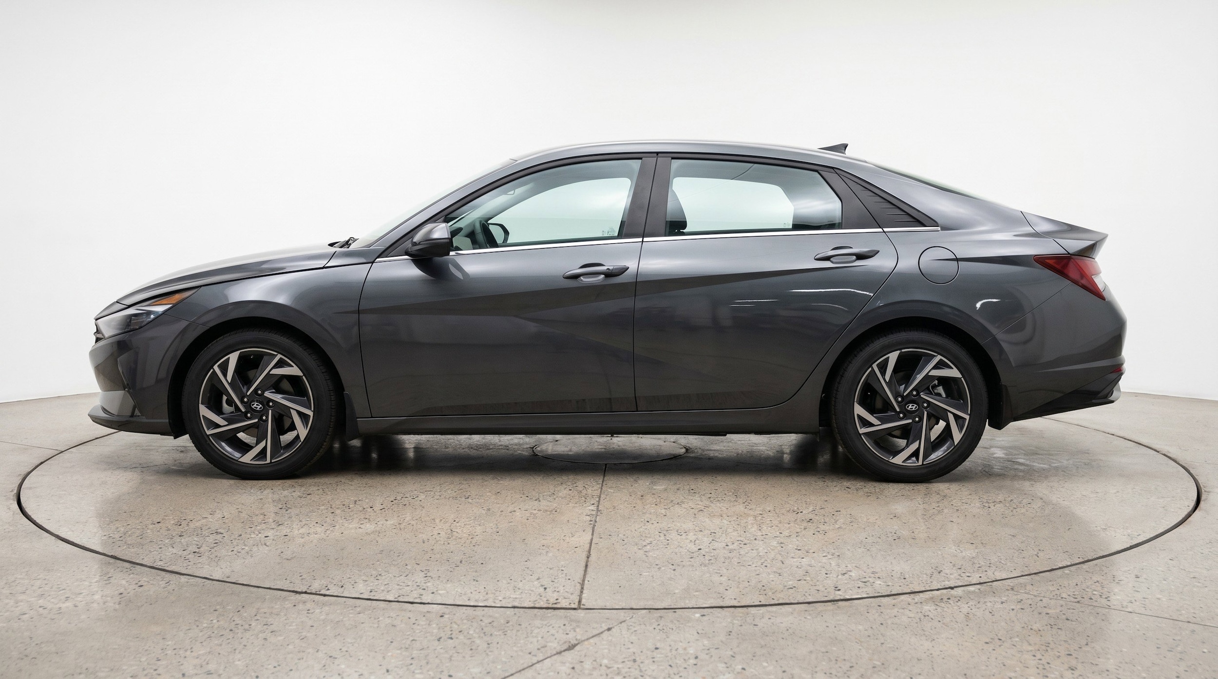 Thumbnail: 2025 Hyundai Elantra - 5