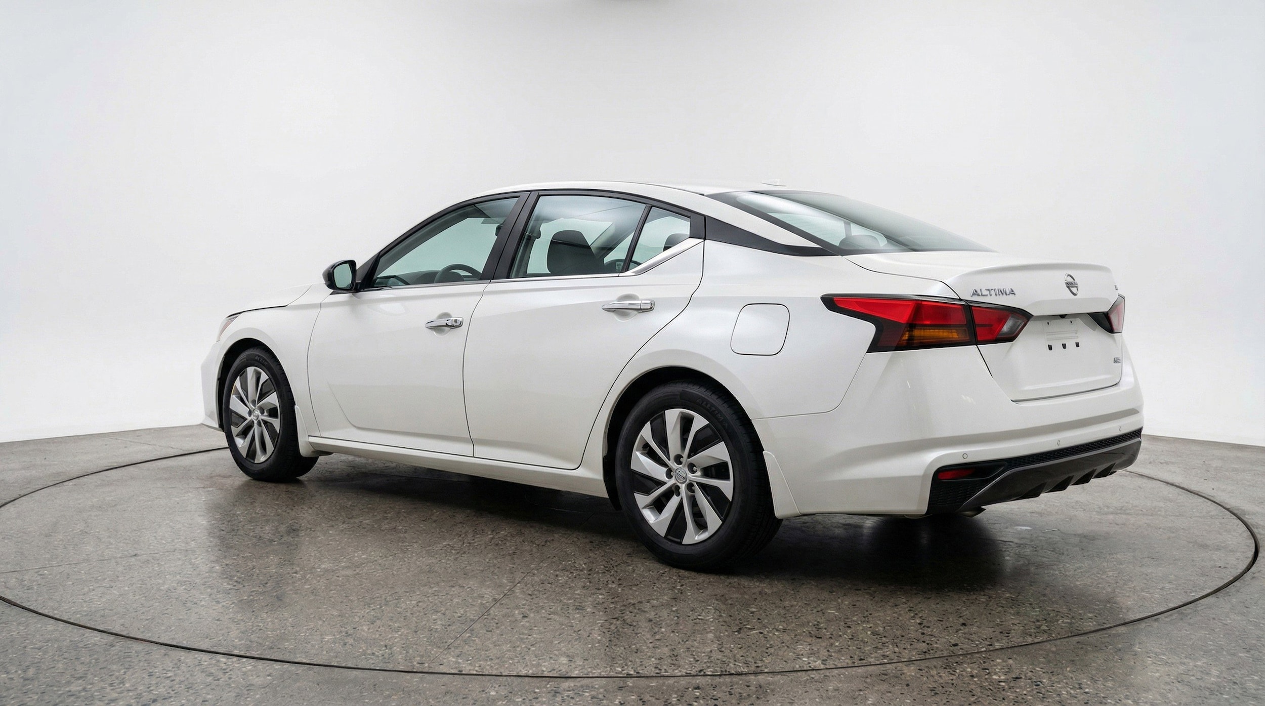 Thumbnail: 2025 Nissan Altima - 6