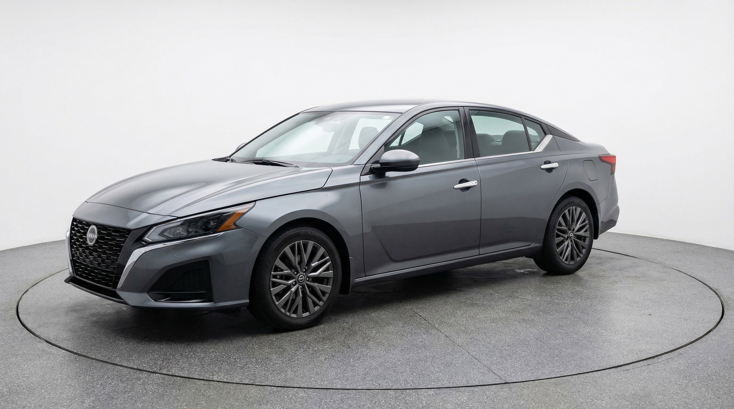 Thumbnail: 2025 Nissan Altima - 3