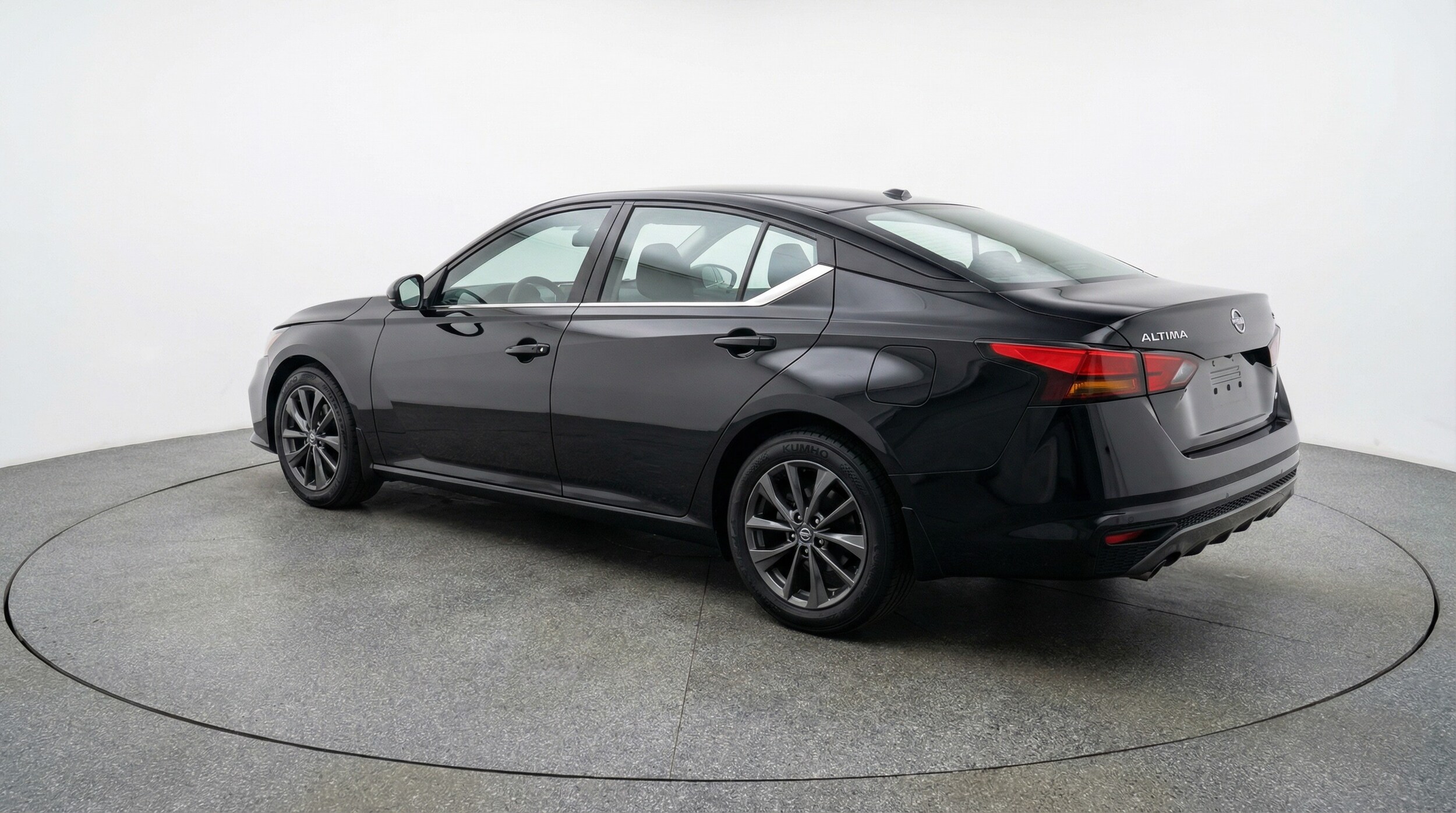 Thumbnail: 2025 Nissan Altima - 5