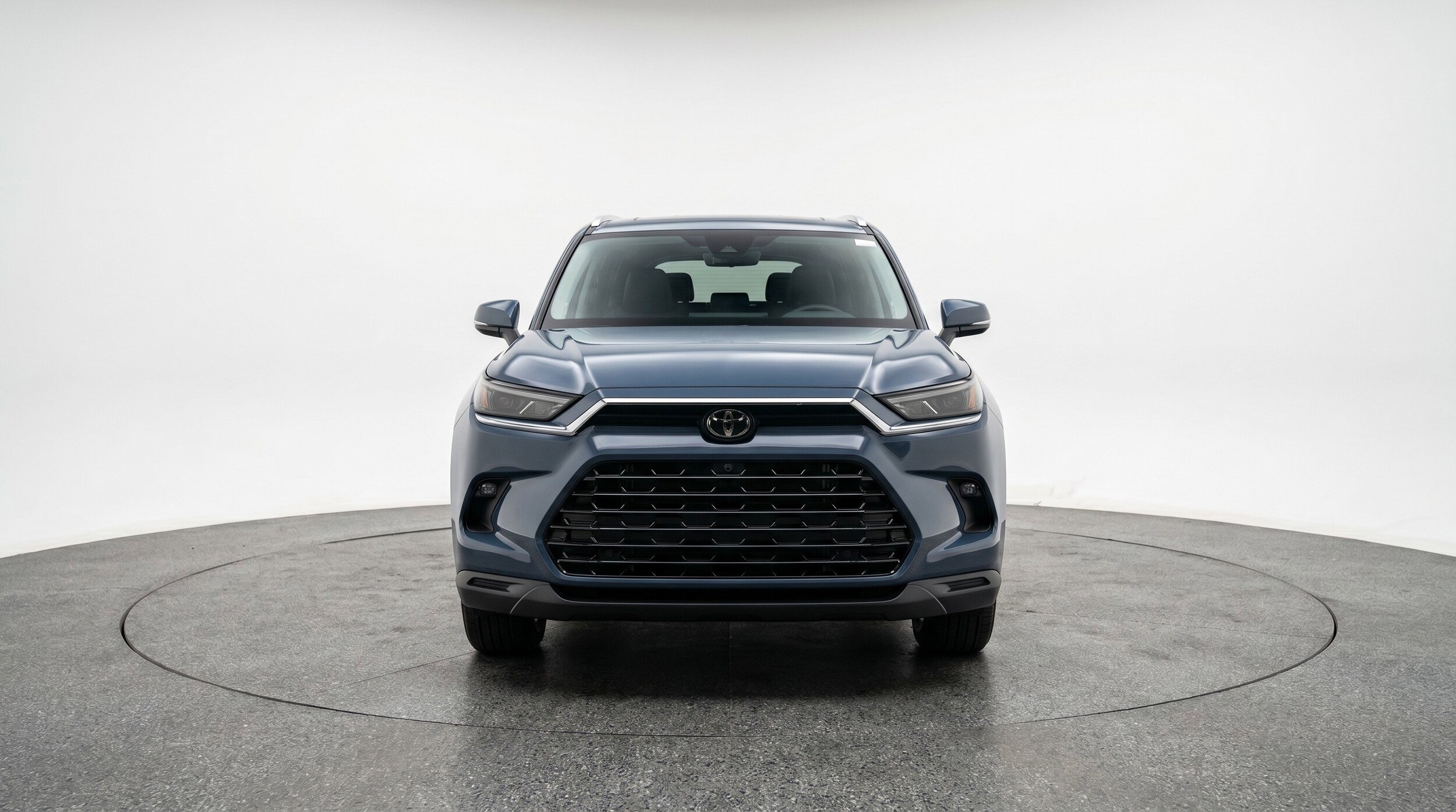 Thumbnail: 2025 Toyota Grand Highlander - 2