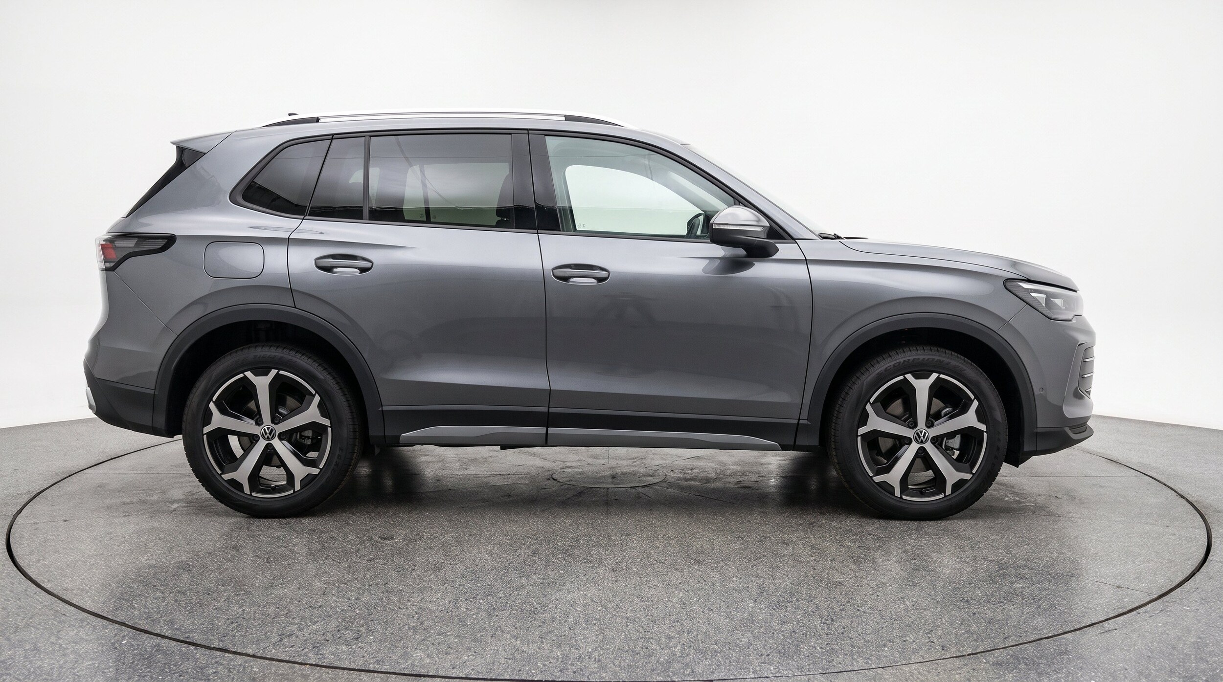 Thumbnail: 2026 Volkswagen Tiguan - 11