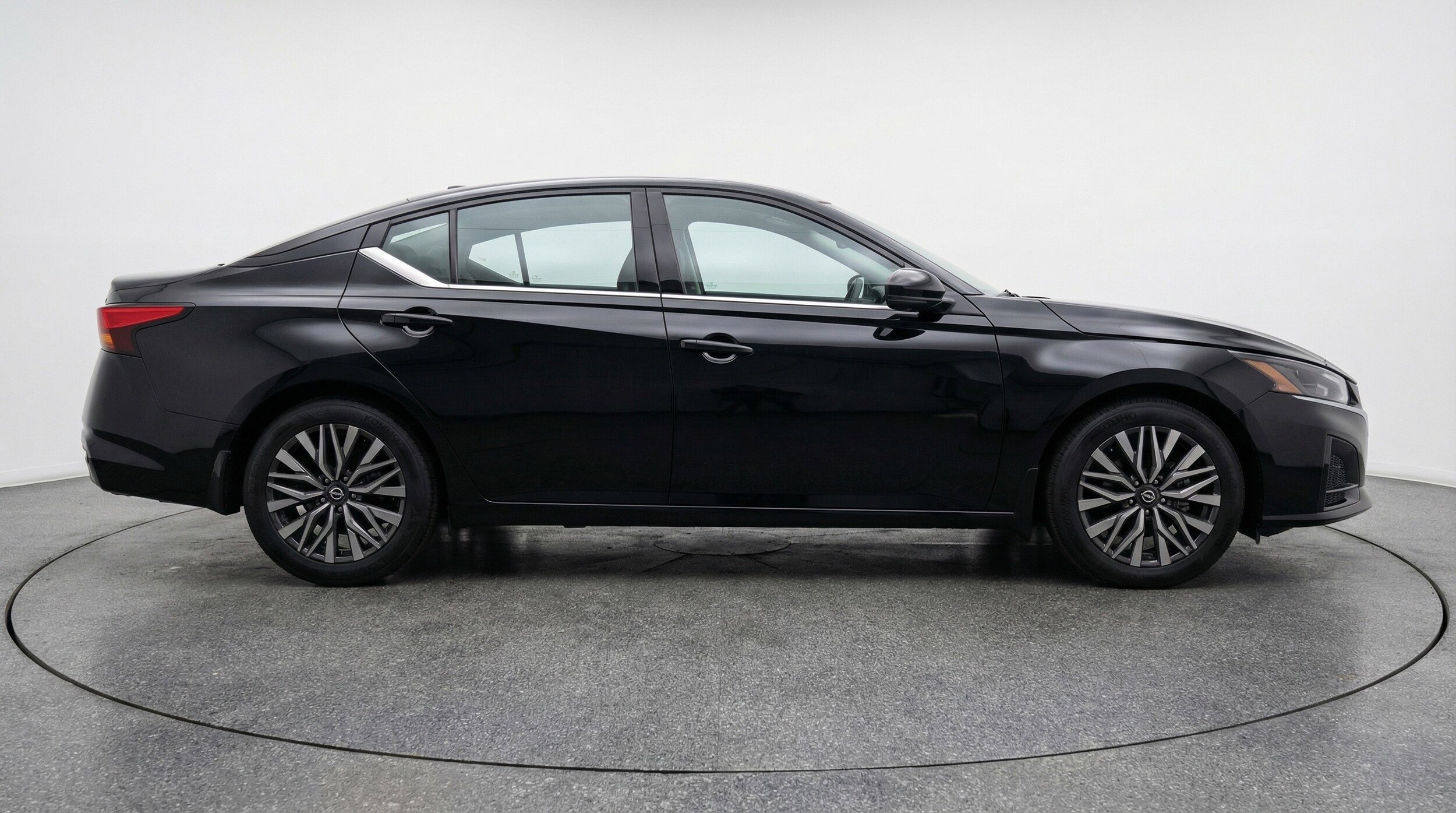 Thumbnail: 2025 Nissan Altima - 11