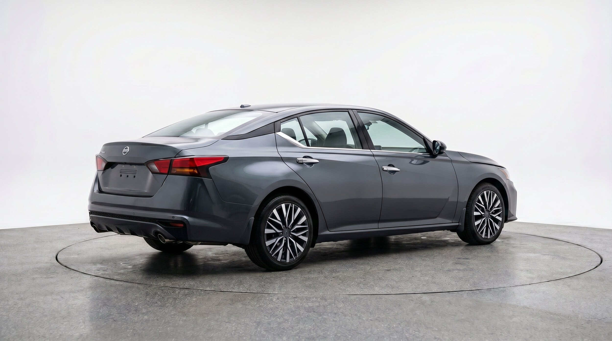 Thumbnail: 2025 Nissan Altima - 9