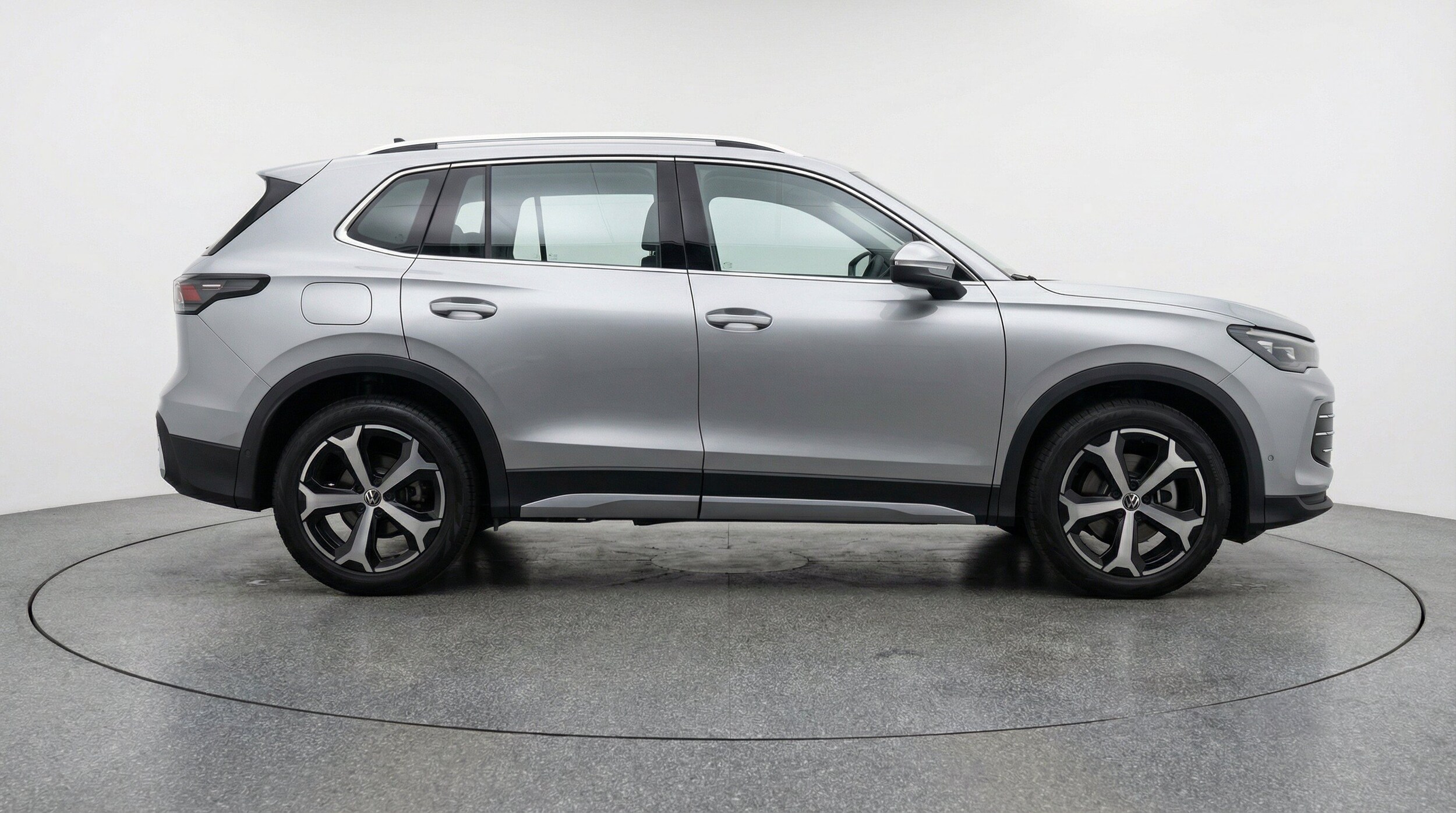 Thumbnail: 2026 Volkswagen Tiguan - 11