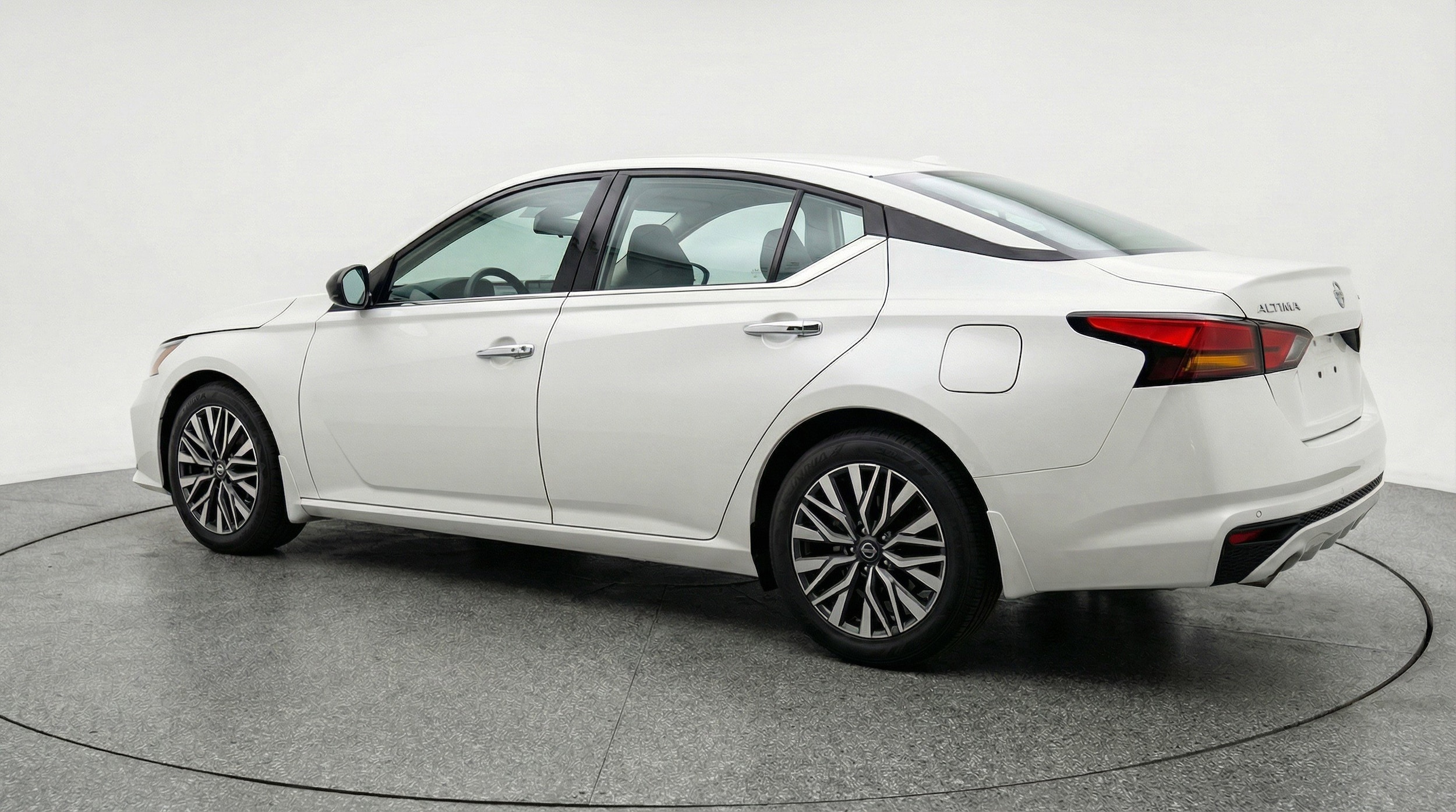 Thumbnail: 2025 Nissan Altima - 6