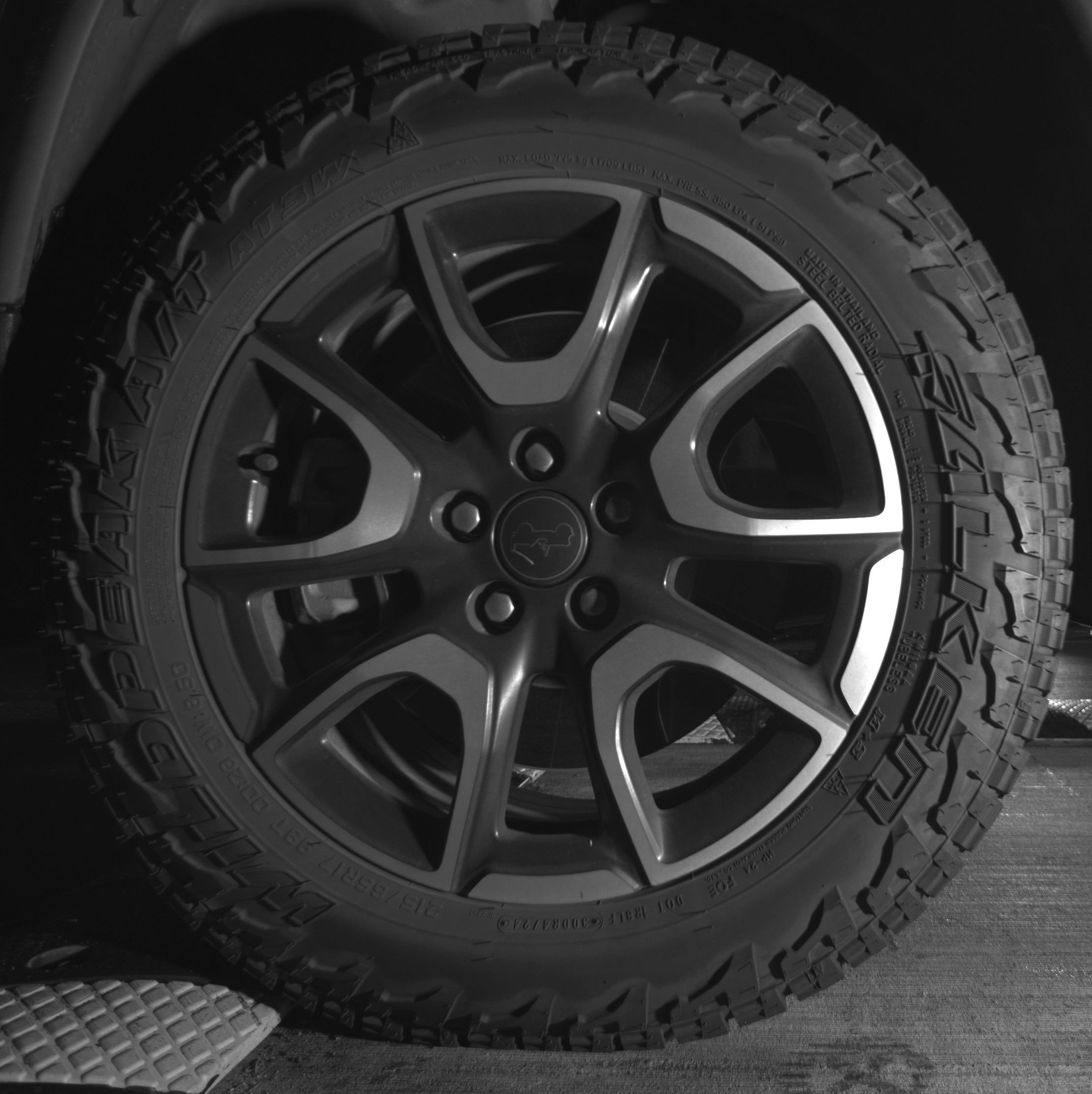 Thumbnail: 2025 Jeep Compass - 14