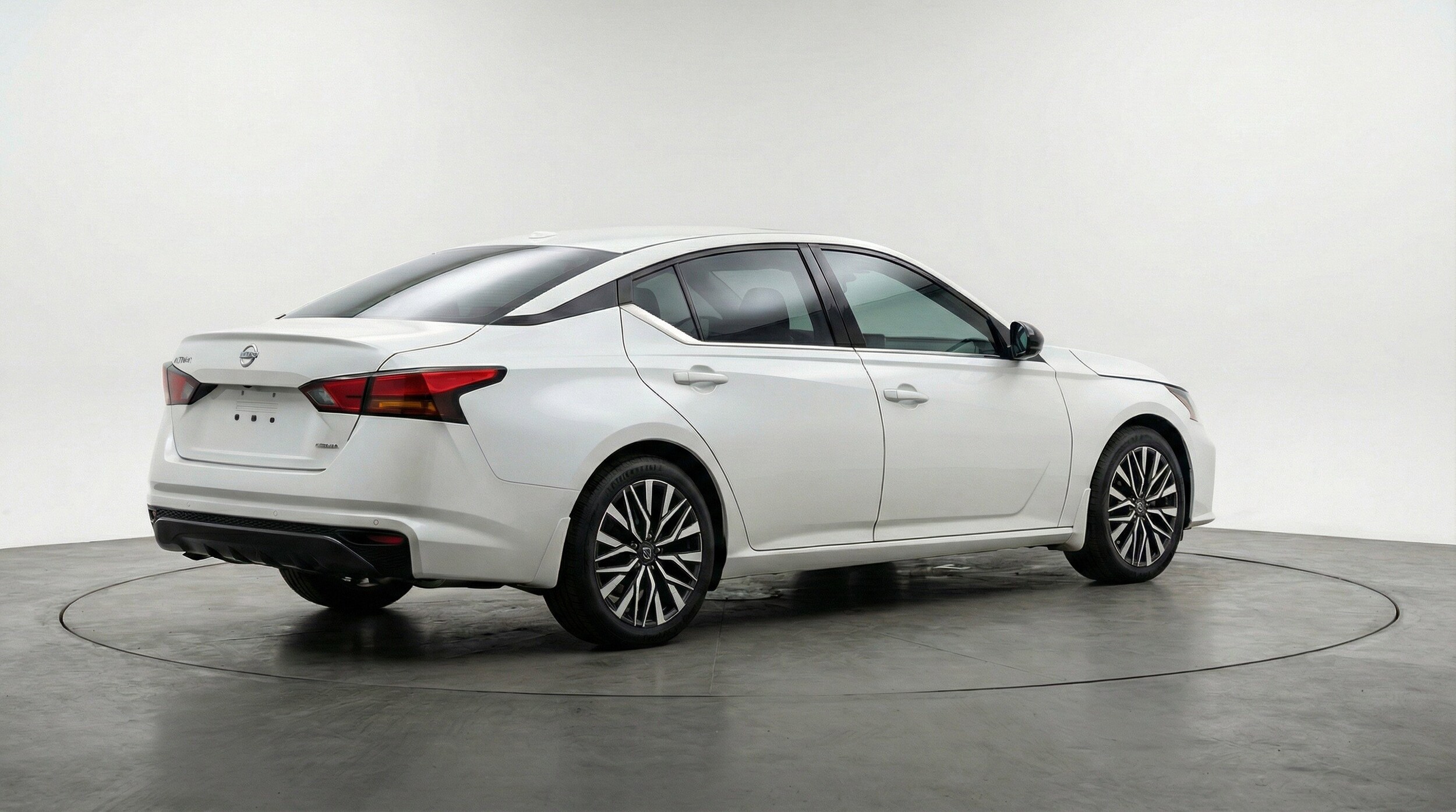 Thumbnail: 2025 Nissan Altima - 9