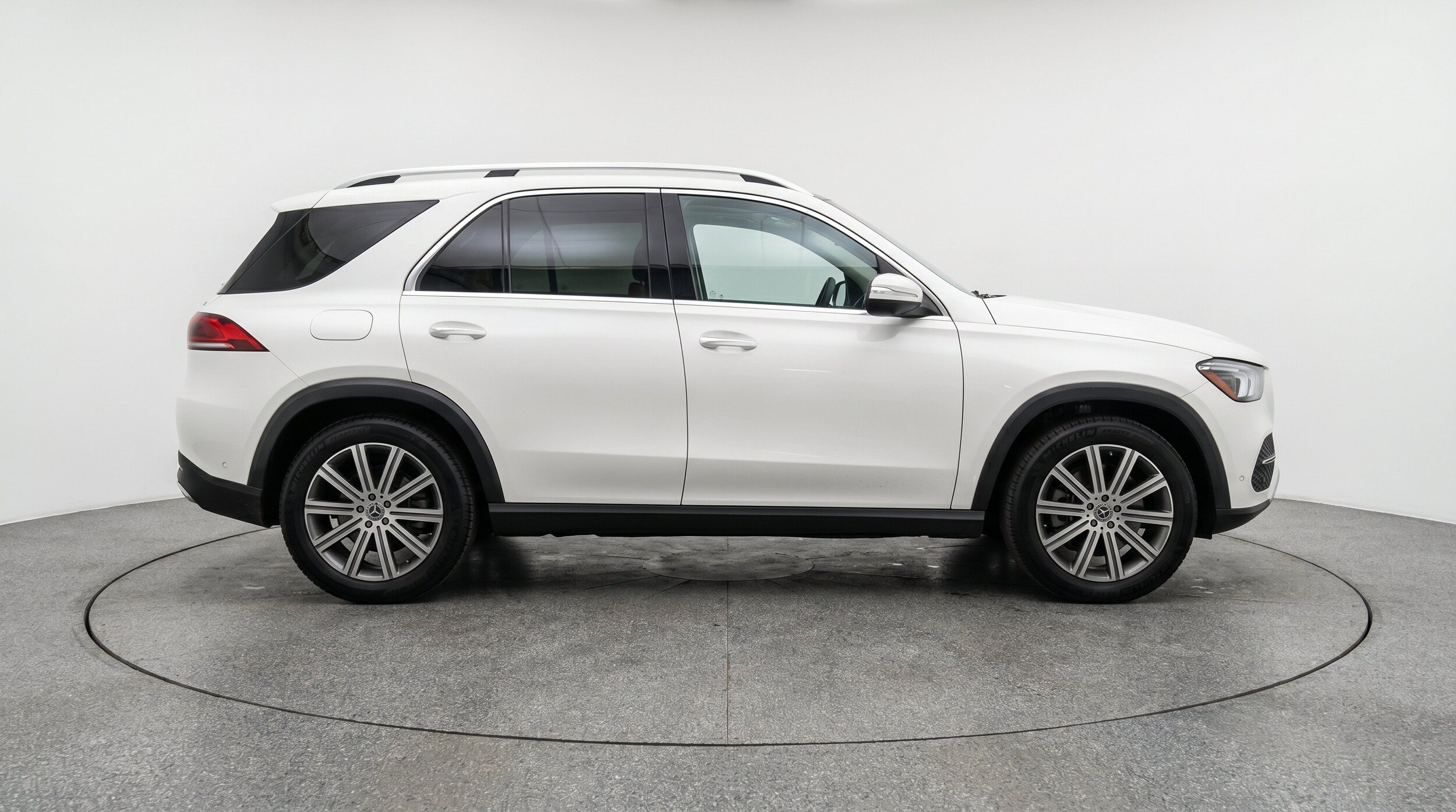 Thumbnail: 2026 Mercedes-Benz GLE - 11