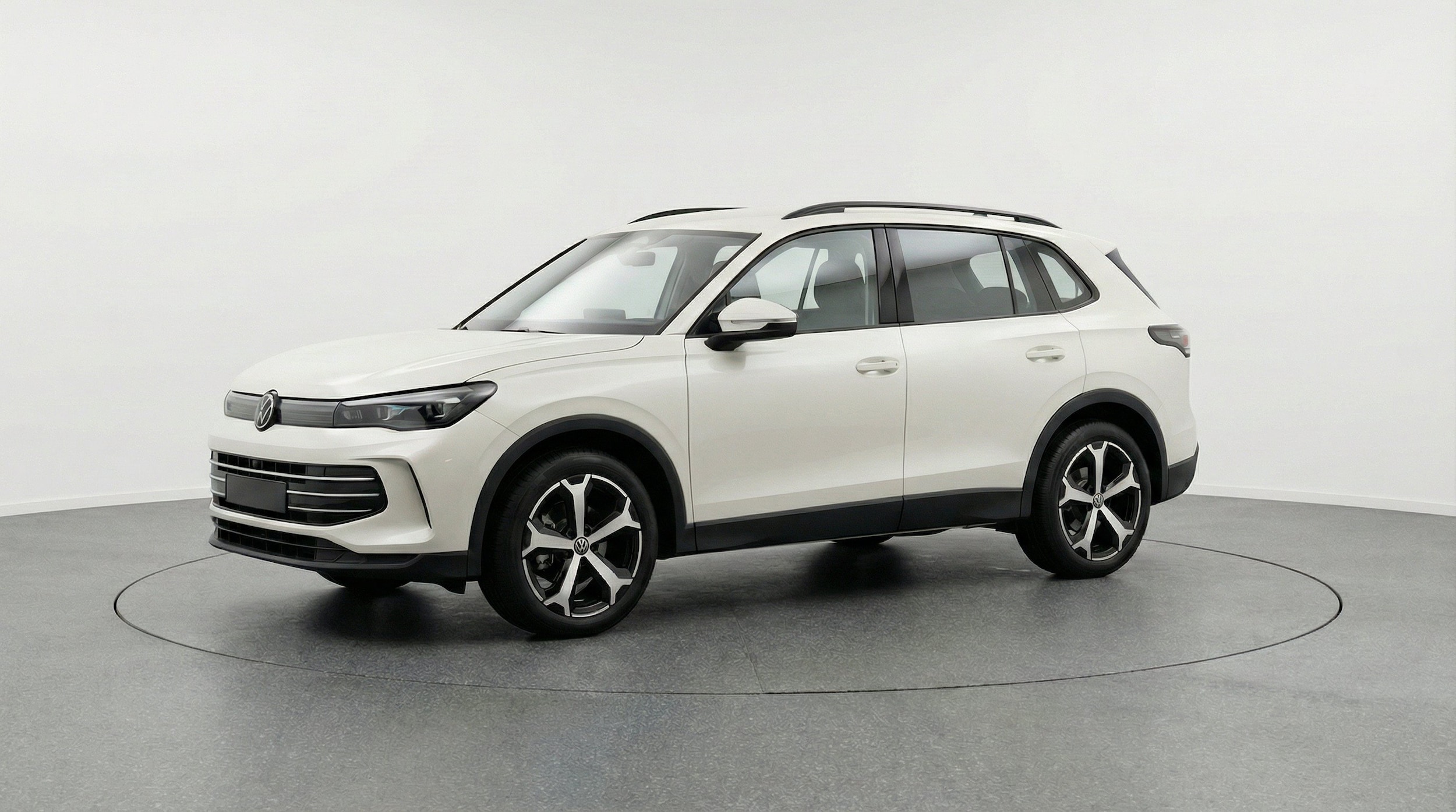 Thumbnail: 2026 Volkswagen Tiguan - 3
