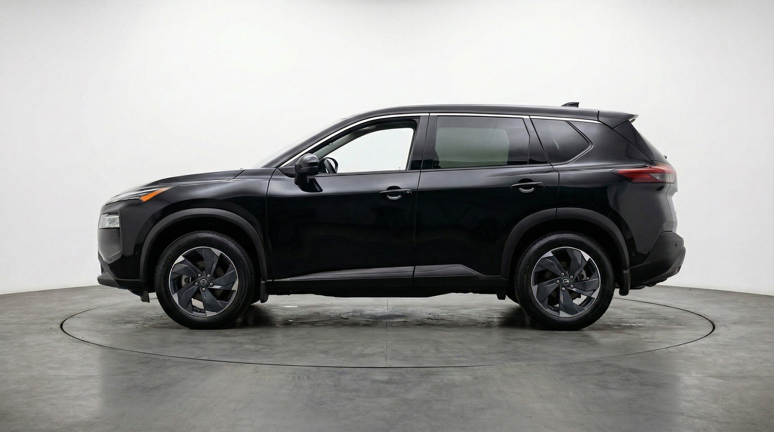 Thumbnail: 2025 Nissan Rogue - 5