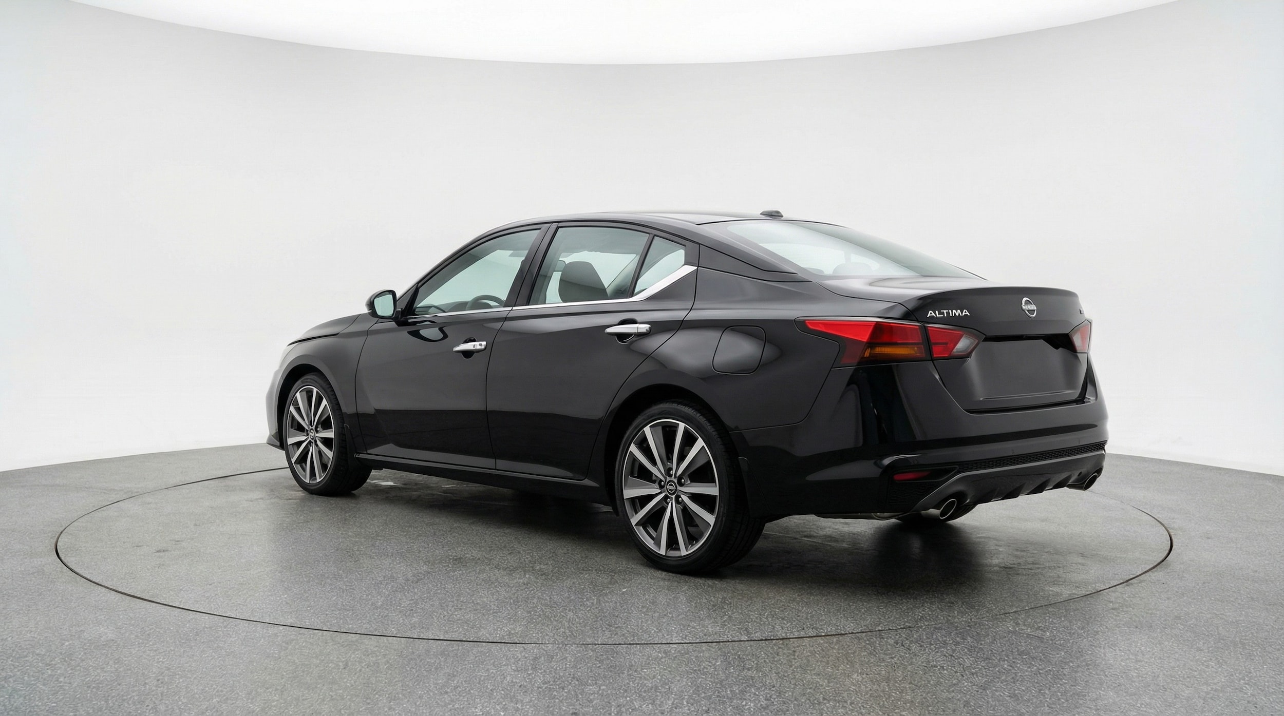 Thumbnail: 2025 Nissan Altima - 5