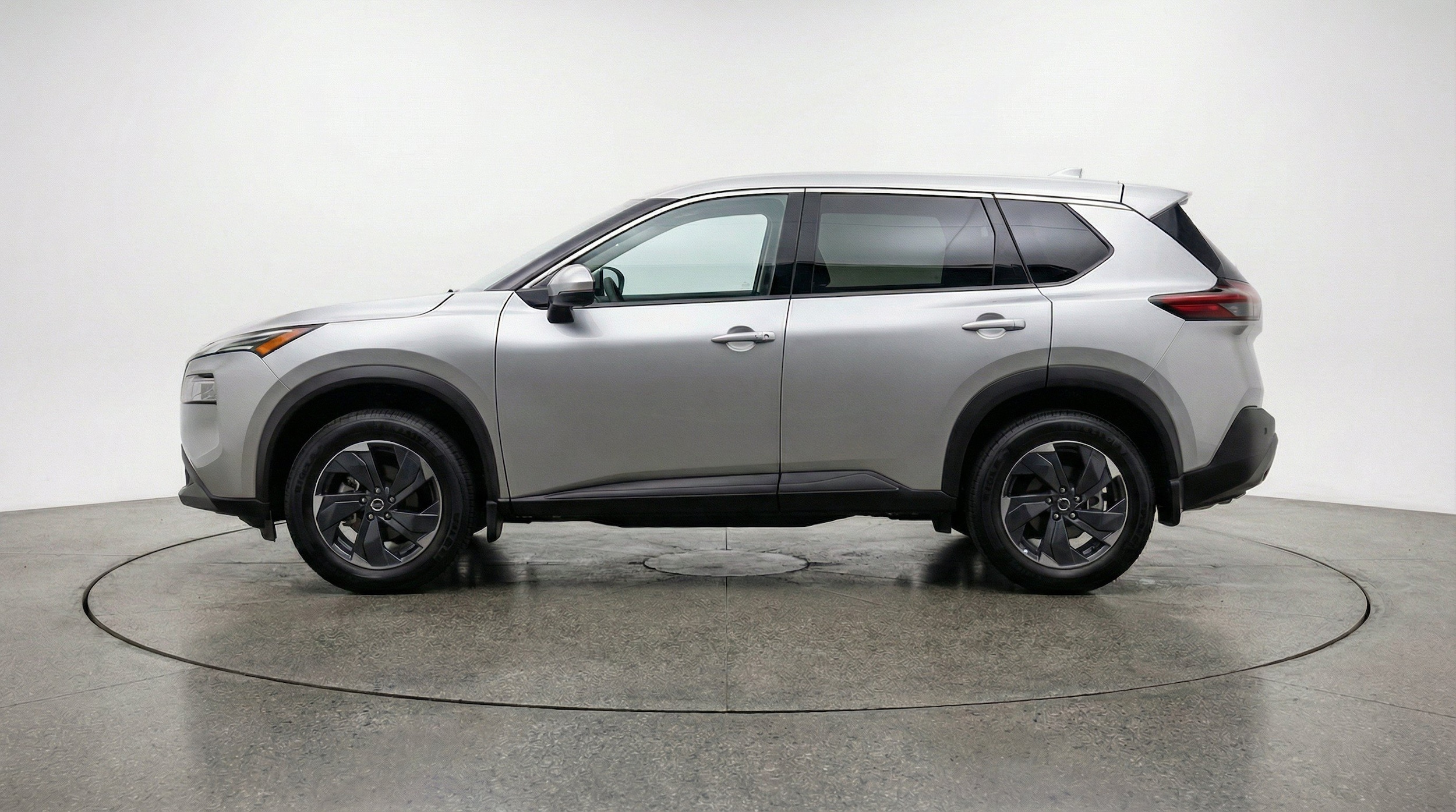 Thumbnail: 2025 Nissan Rogue - 5