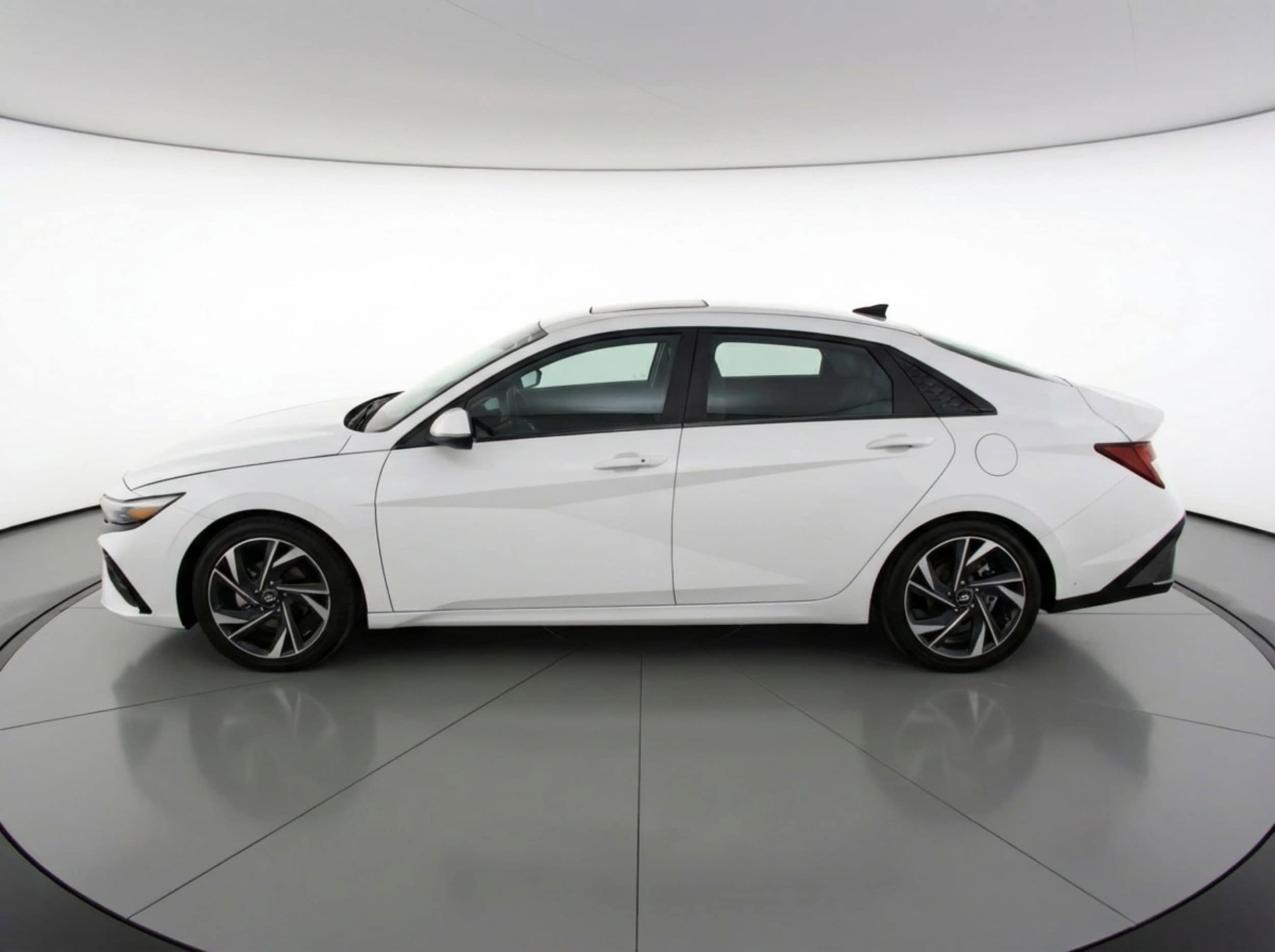 Thumbnail: 2025 Hyundai Elantra - 5