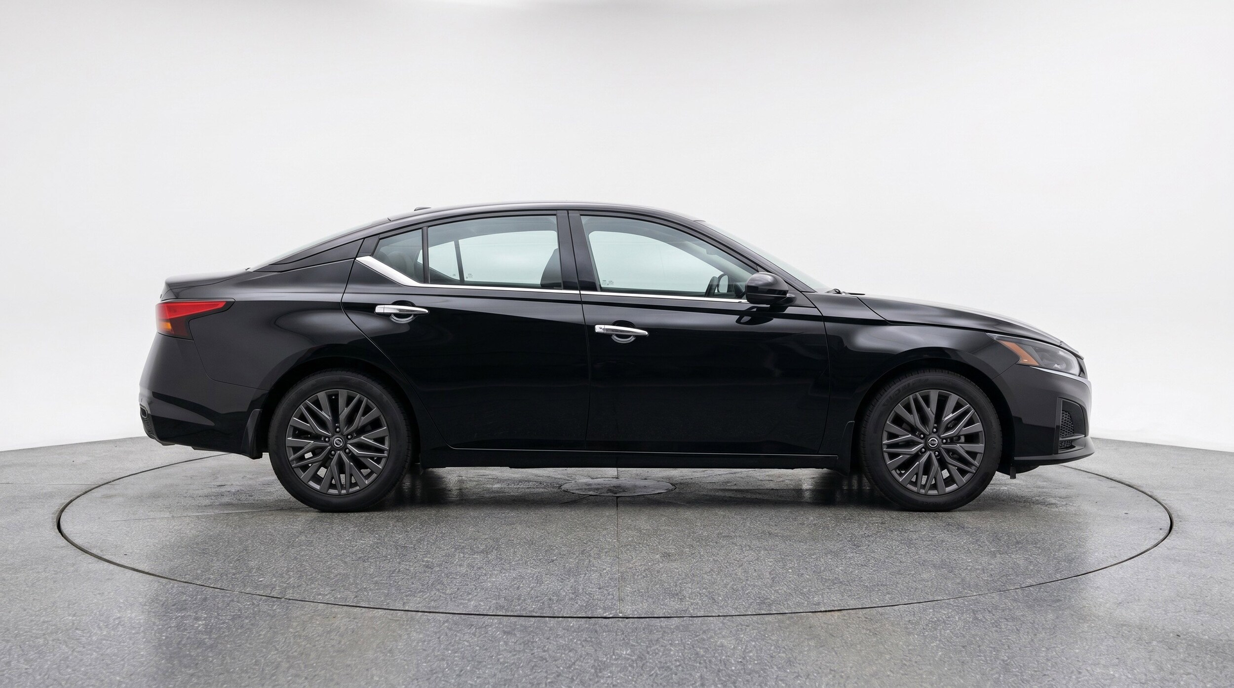 Thumbnail: 2025 Nissan Altima - 11